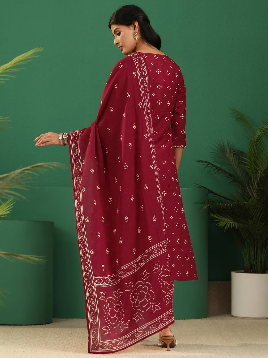 Mameraa Crimson Red Bandhani Straight Suit Set