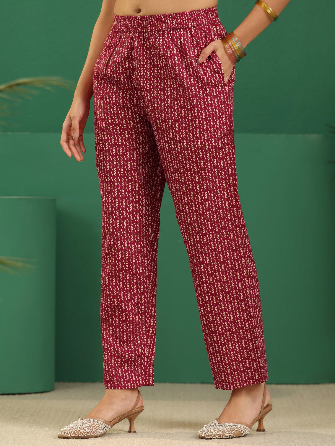 Mameraa Crimson Red Bandhani Straight Suit Set