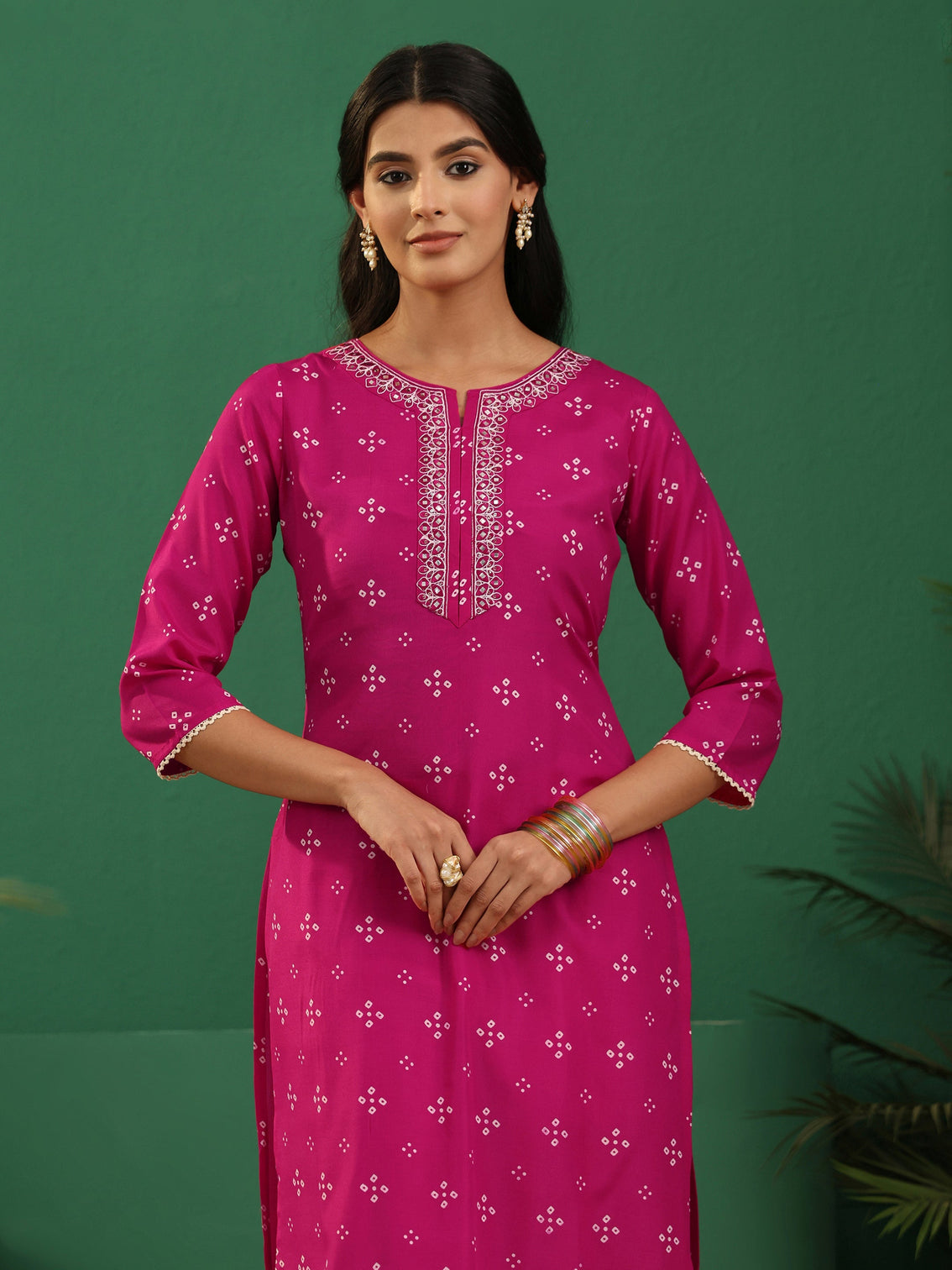 Mameraa Magenta Pink Bandhani Straight Suit Set