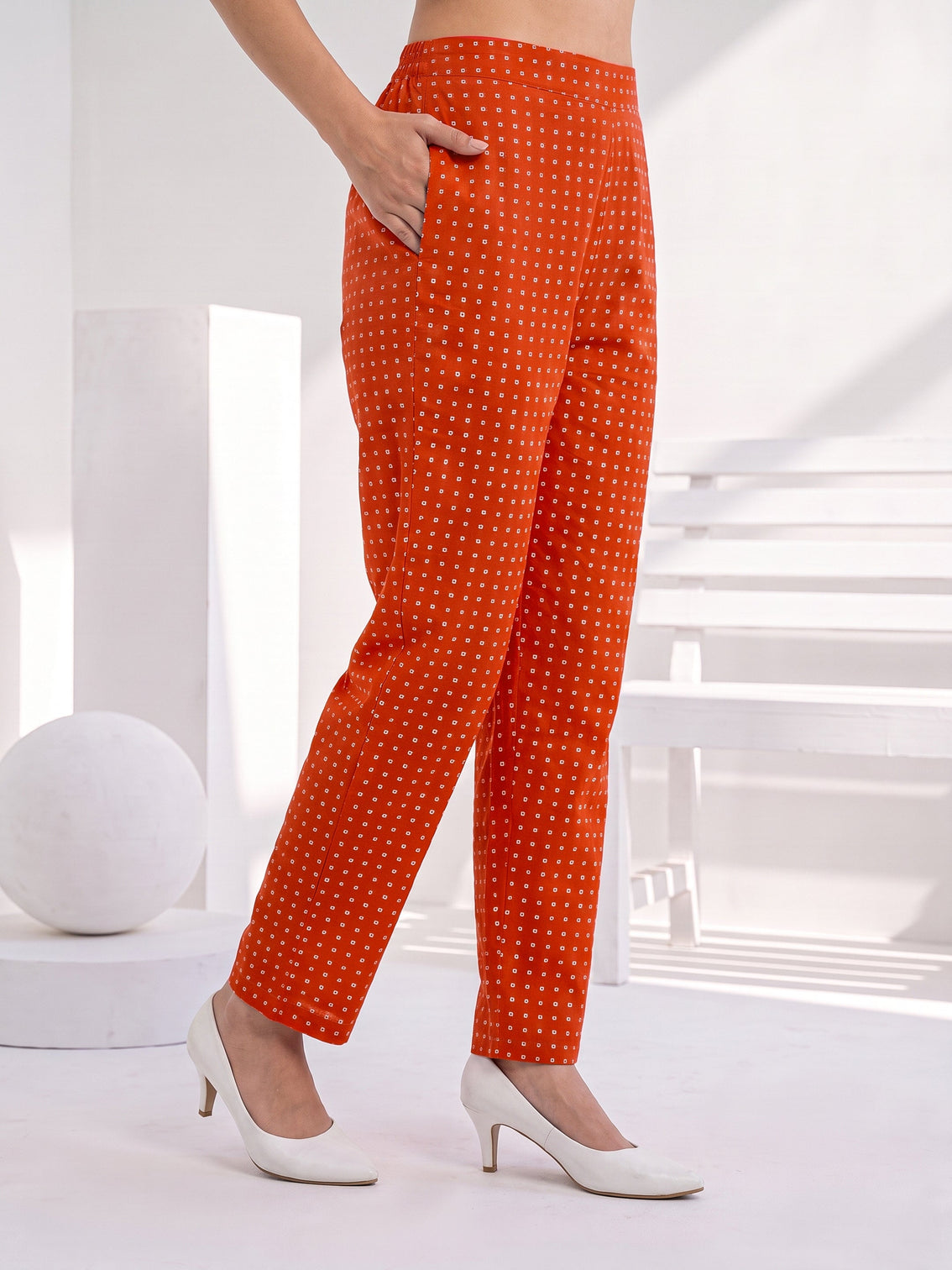 Mameraa Tangerine Orange Bandhani Printed Straight Suit Set