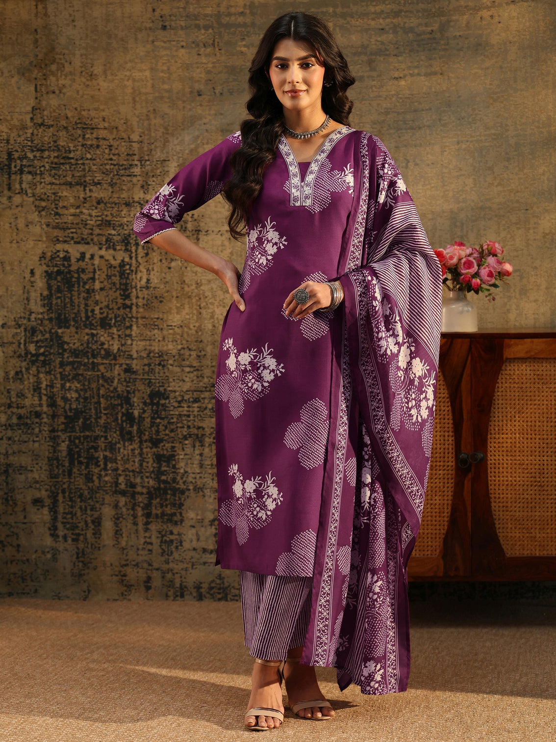 Mameraa Burgundy Bandhani Straight Suit Set
