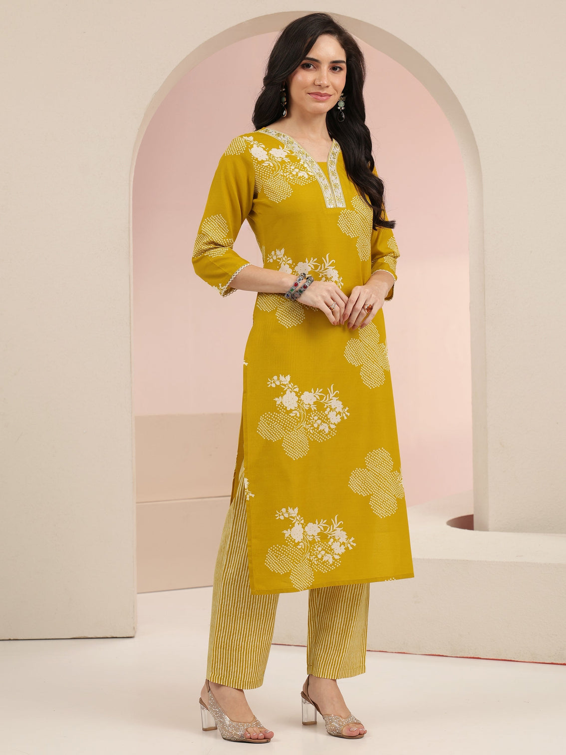 Mameraa Mustard Bandhani Printed Straight Suit Set