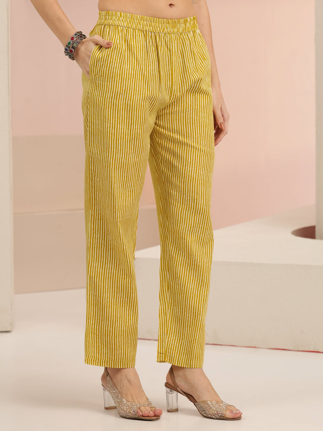 Mameraa Mustard Bandhani Printed Straight Suit Set