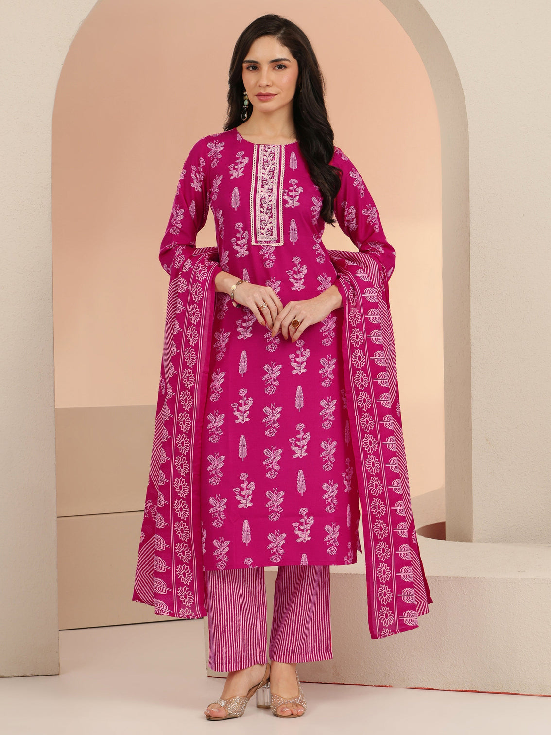 Mameraa Rani Pink Floral Printed Straight Suit Set