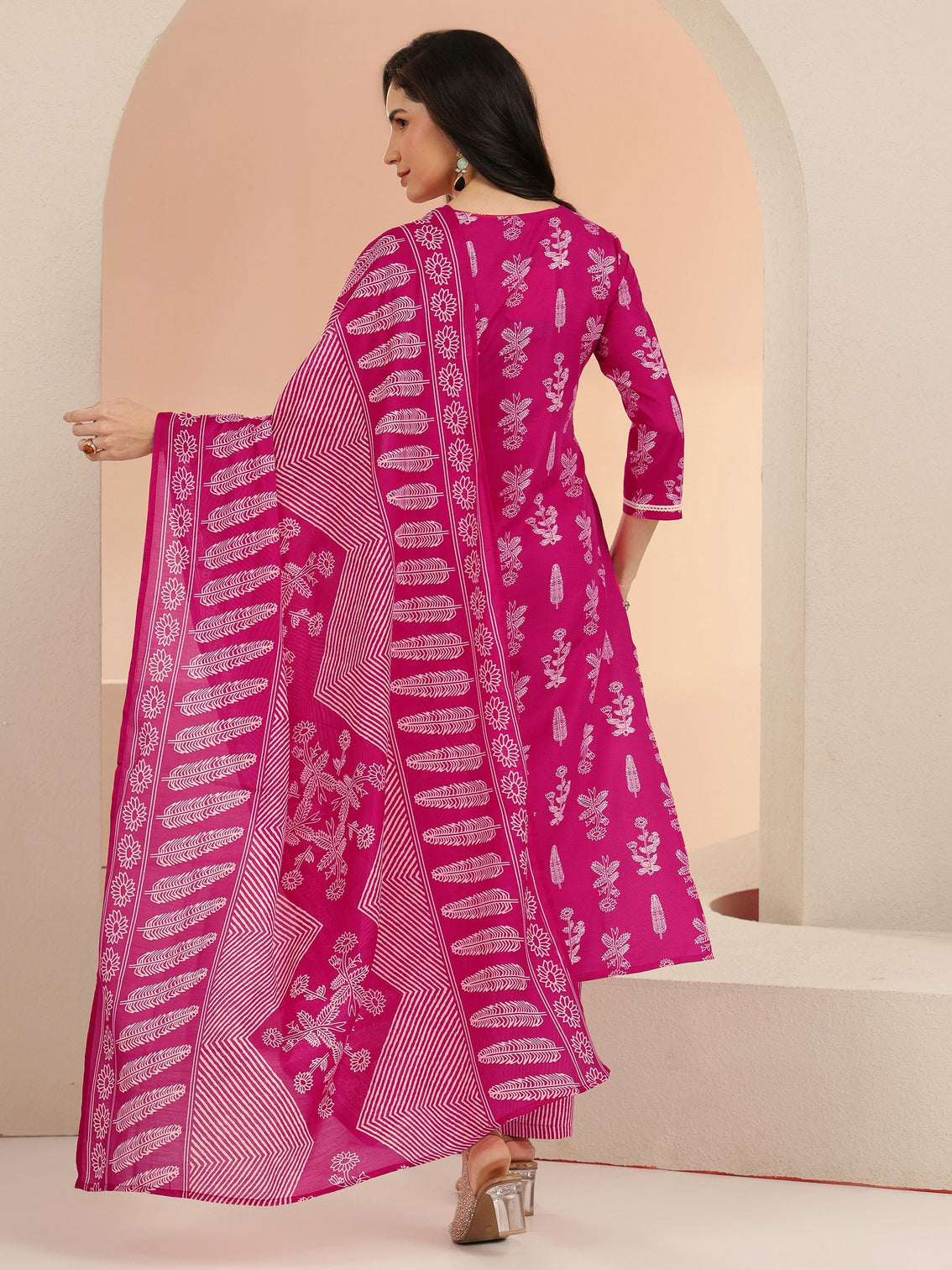 Mameraa Rani Pink Floral Printed Straight Suit Set