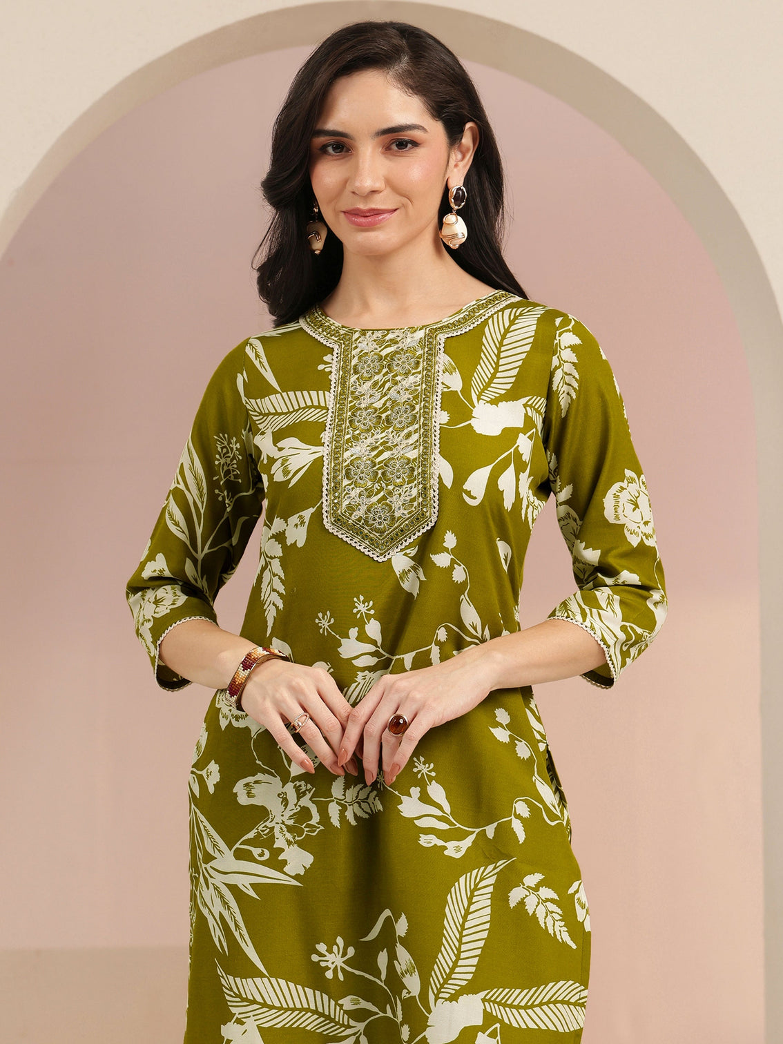 Mameraa Olive Green Floral Printed Straight Suit Set