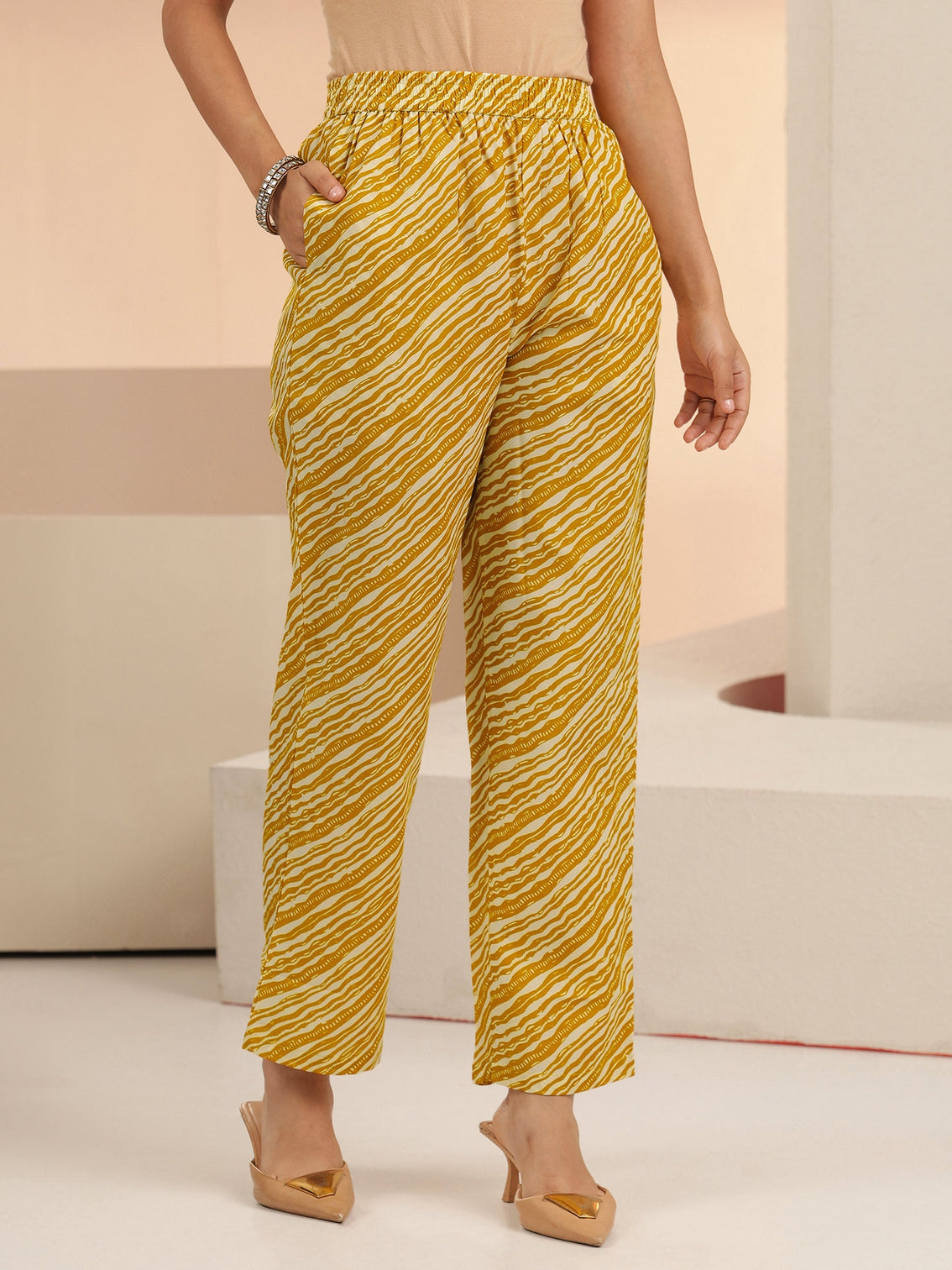 Mameraa Mustard Floral Printed Straight Suit Set