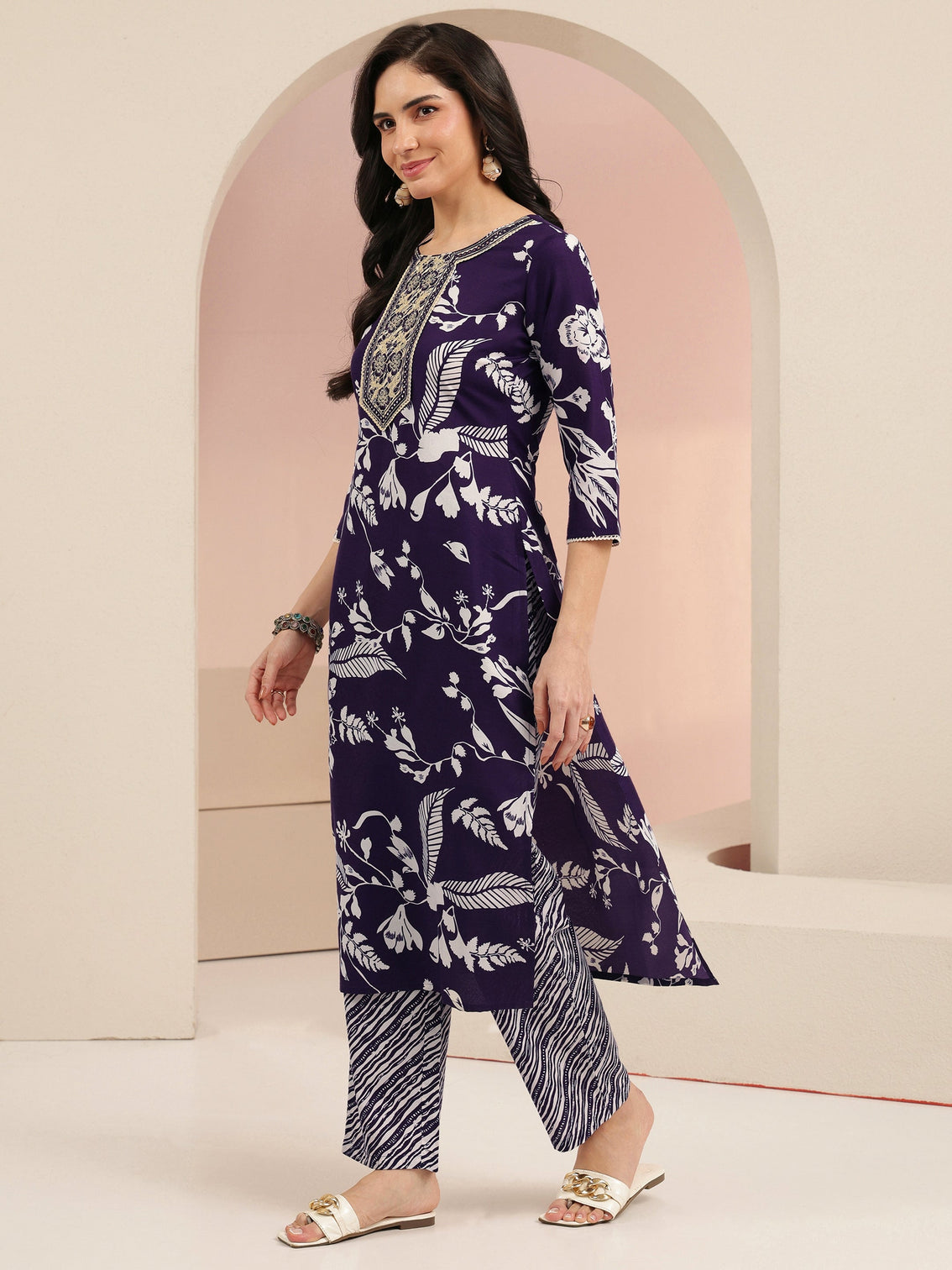 Mameraa Plum Purple Floral Printed Straight Suit Set