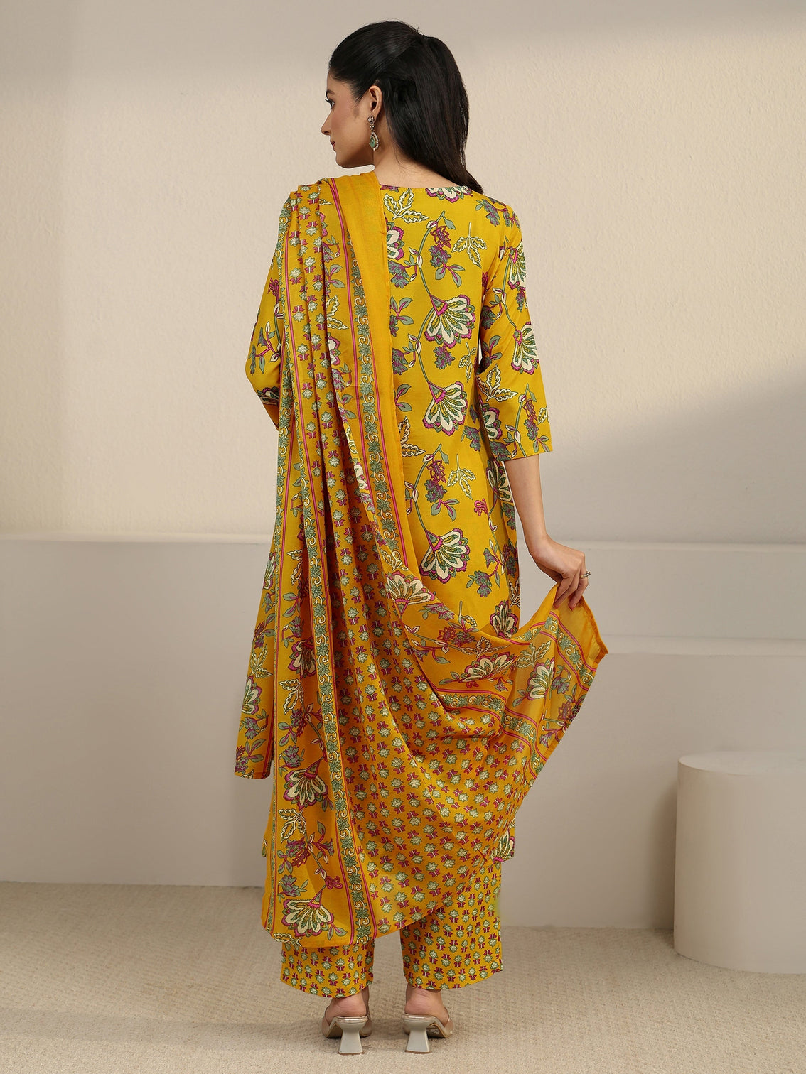 Mameraa Yellow Floral Printed Straight Suit Set