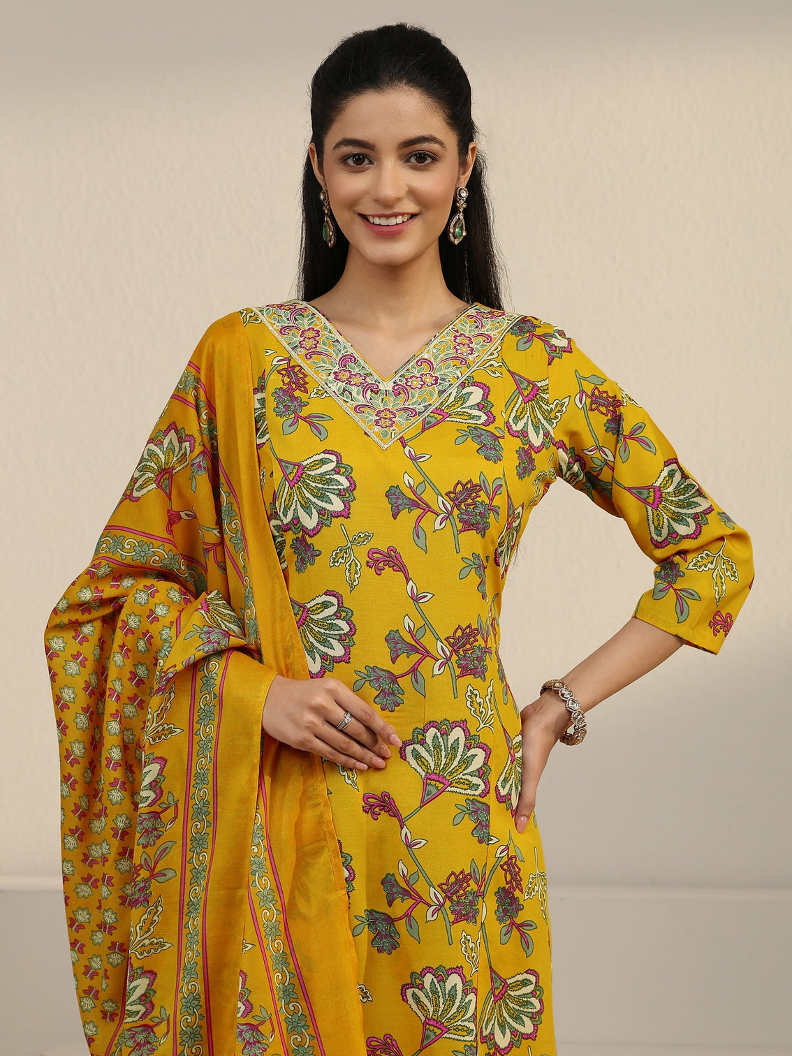 Mameraa Yellow Floral Printed Straight Suit Set