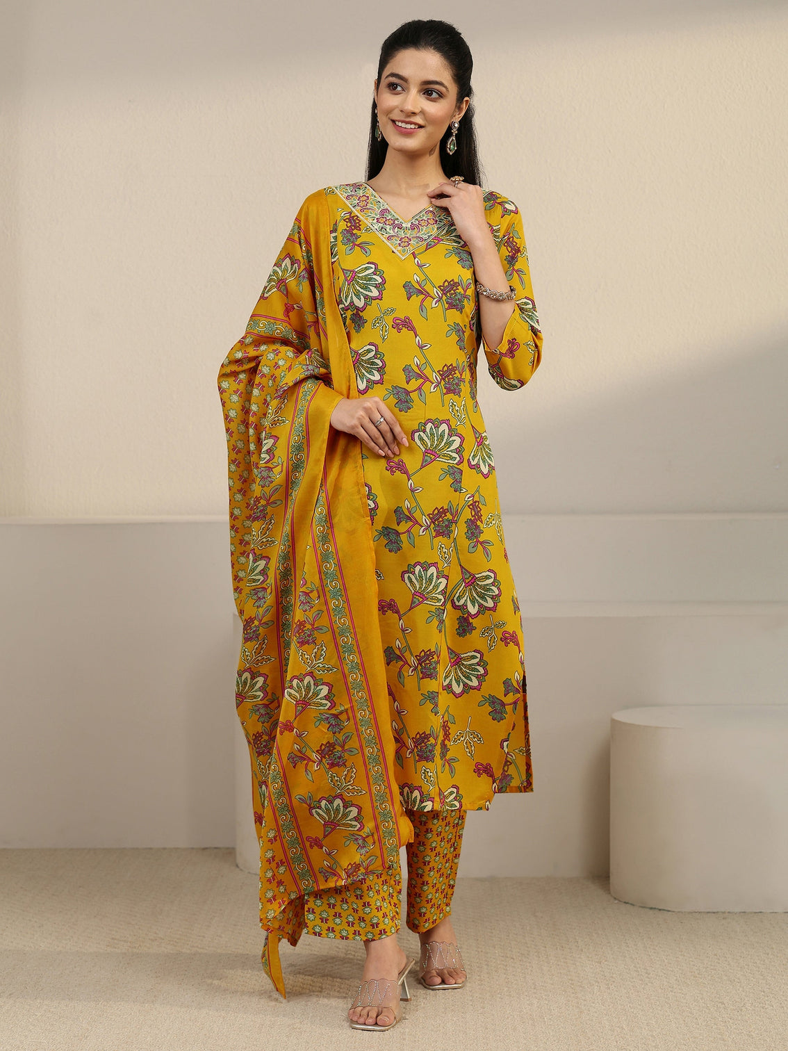Mameraa Yellow Floral Printed Straight Suit Set