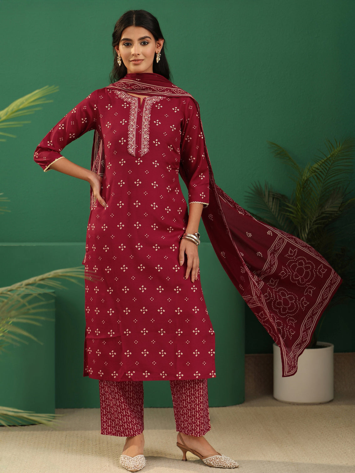 Mameraa Crimson Red Bandhani Straight Suit Set