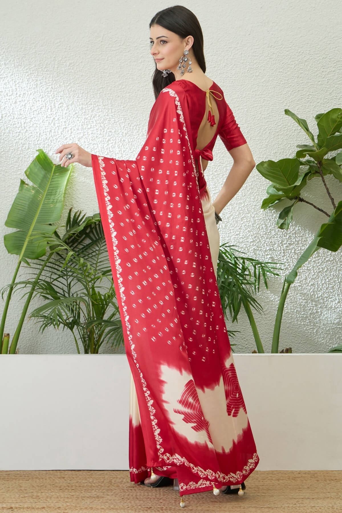 Sophisticated Maroon Digital Printed Satin Silk Saree With Eclat Blouse Piece