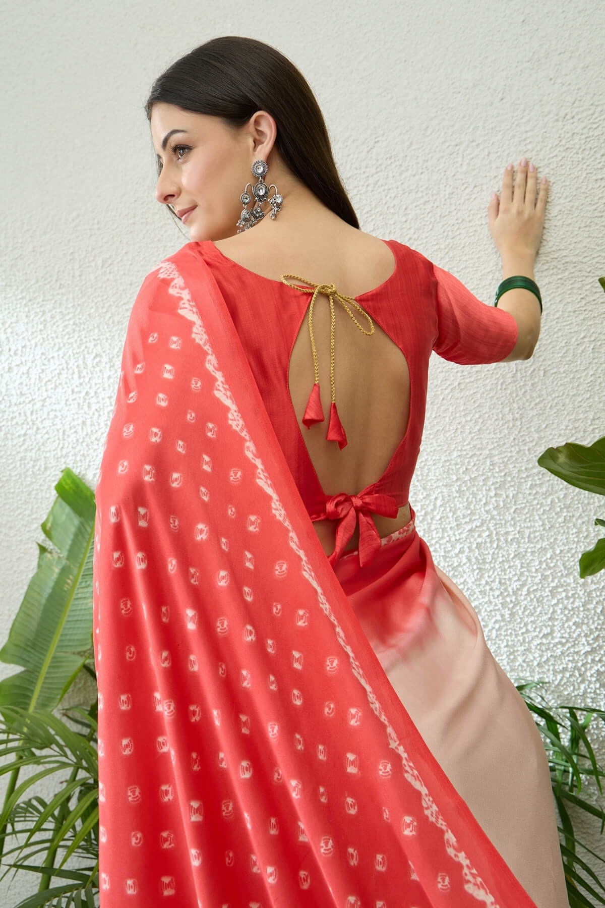Smart Pink Digital Printed Satin Silk Saree With Whimsical Blouse Piece