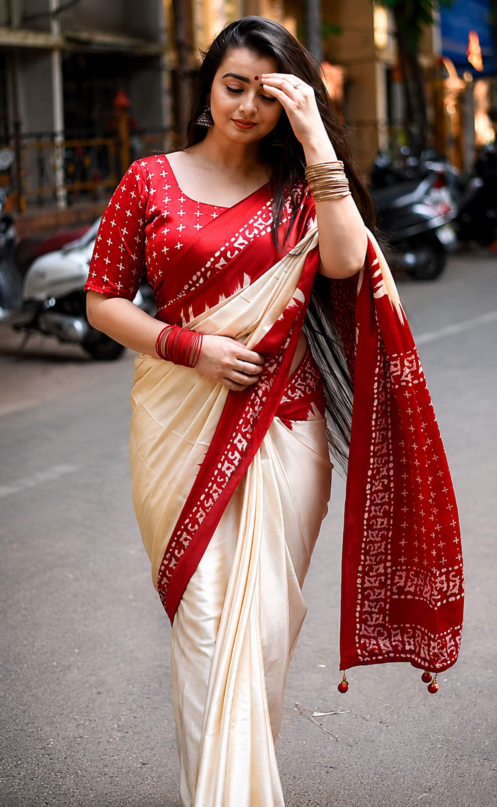 Chahat Pandey In Beige Satin Silk Saree