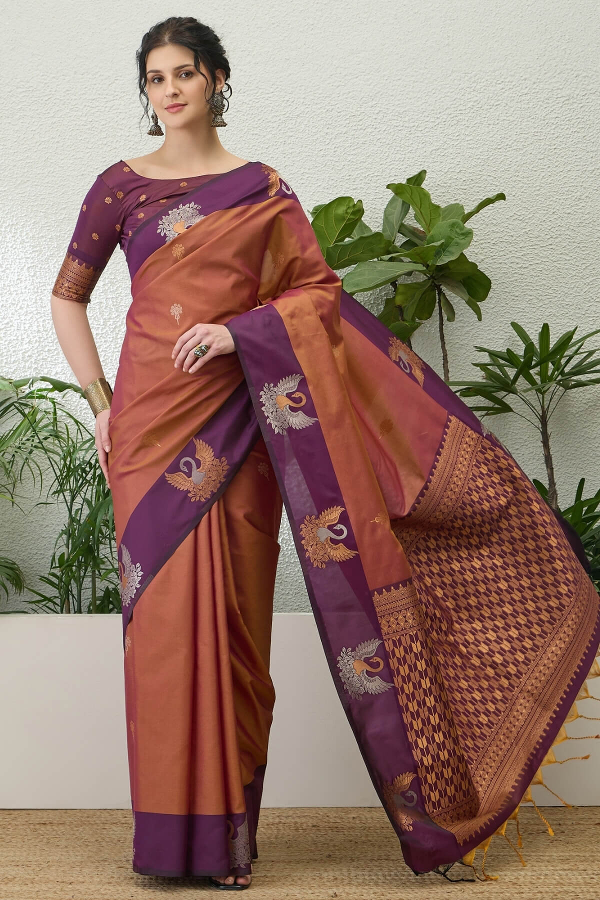 Devastating Brown Pure Zari Weaving Banarasi Silk Saree With Desuetude Blouse Piece