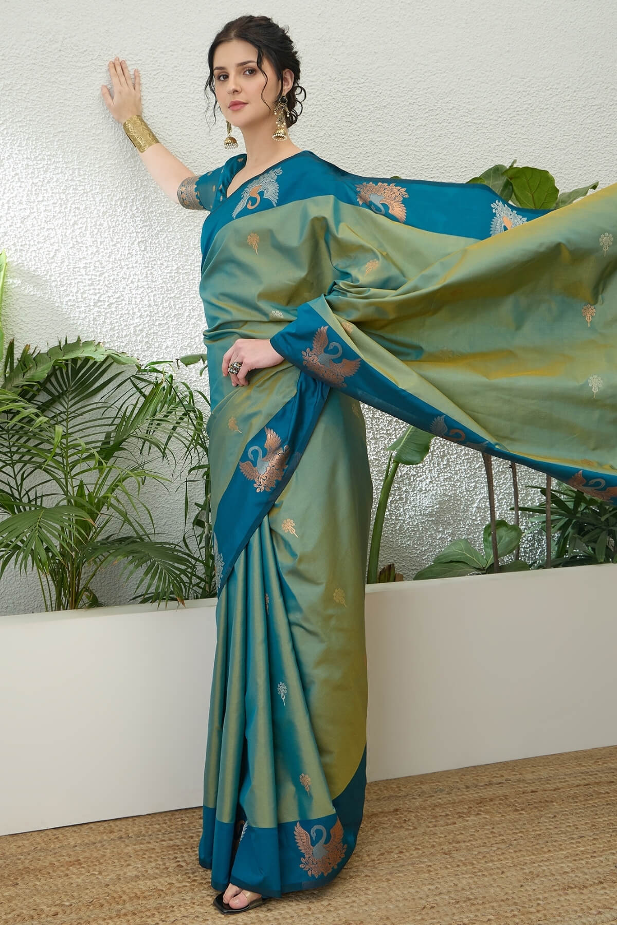 Precious Sea Green Pure Zari Weaving Banarasi Silk Saree With Unequalled Blouse Piece