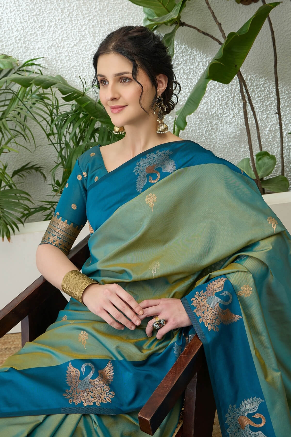 Precious Sea Green Pure Zari Weaving Banarasi Silk Saree With Unequalled Blouse Piece