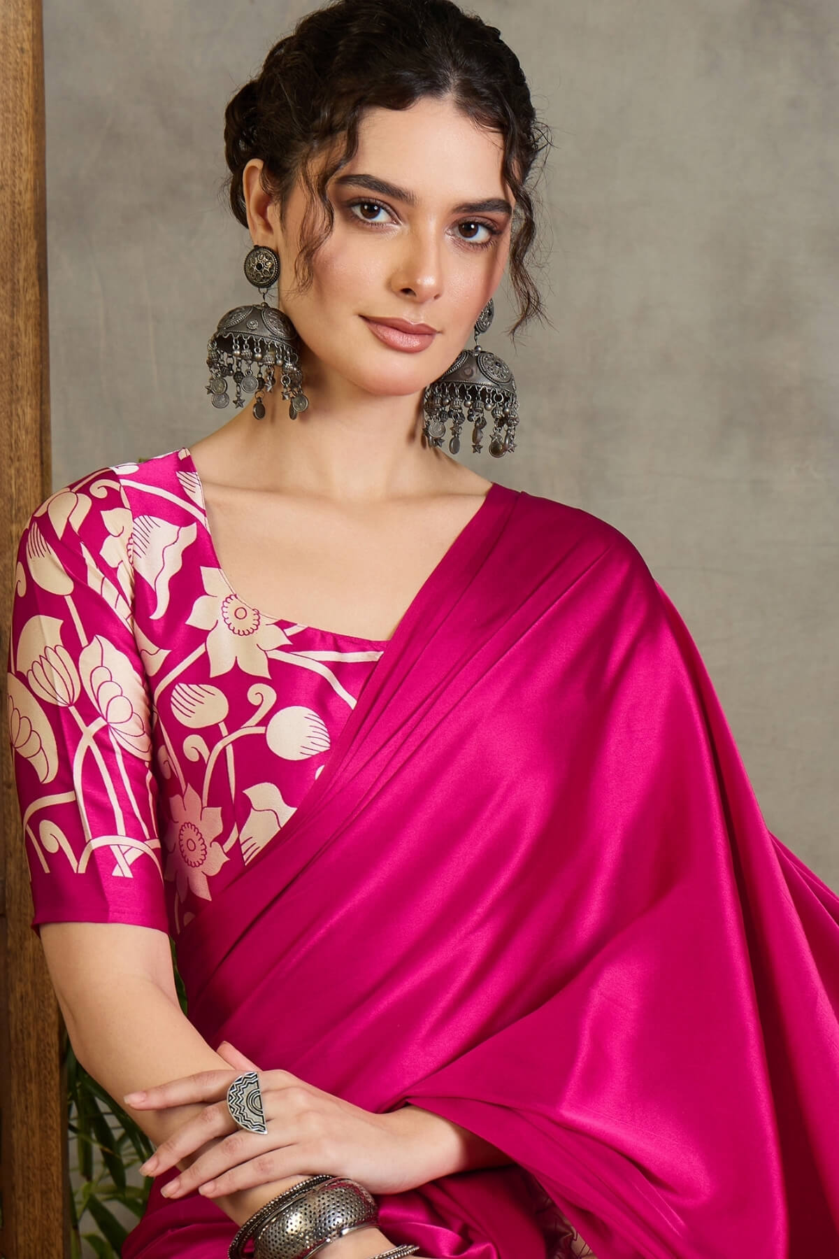 Enigmatic Magenta Digital Printed Satin Silk Saree With Skinny Blouse Piece