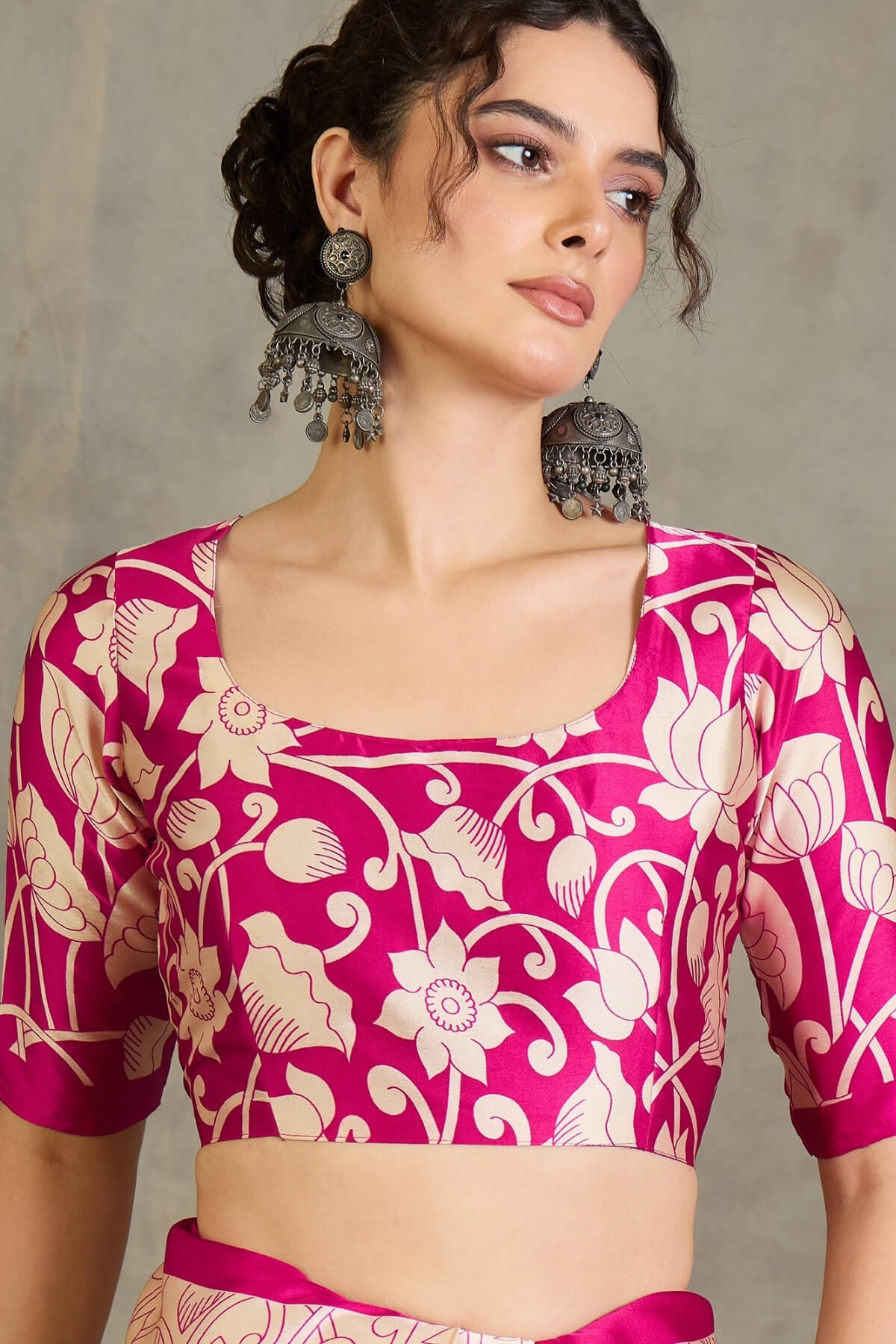 Enigmatic Magenta Digital Printed Satin Silk Saree With Skinny Blouse Piece