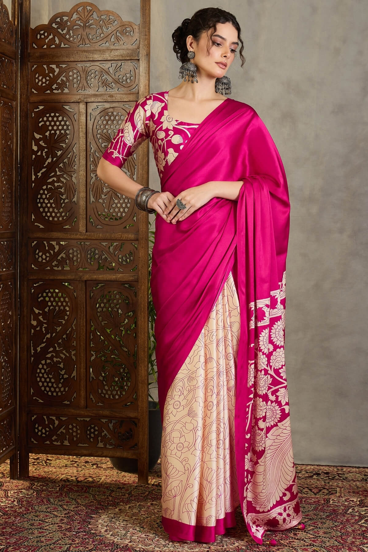 Enigmatic Magenta Digital Printed Satin Silk Saree With Skinny Blouse Piece