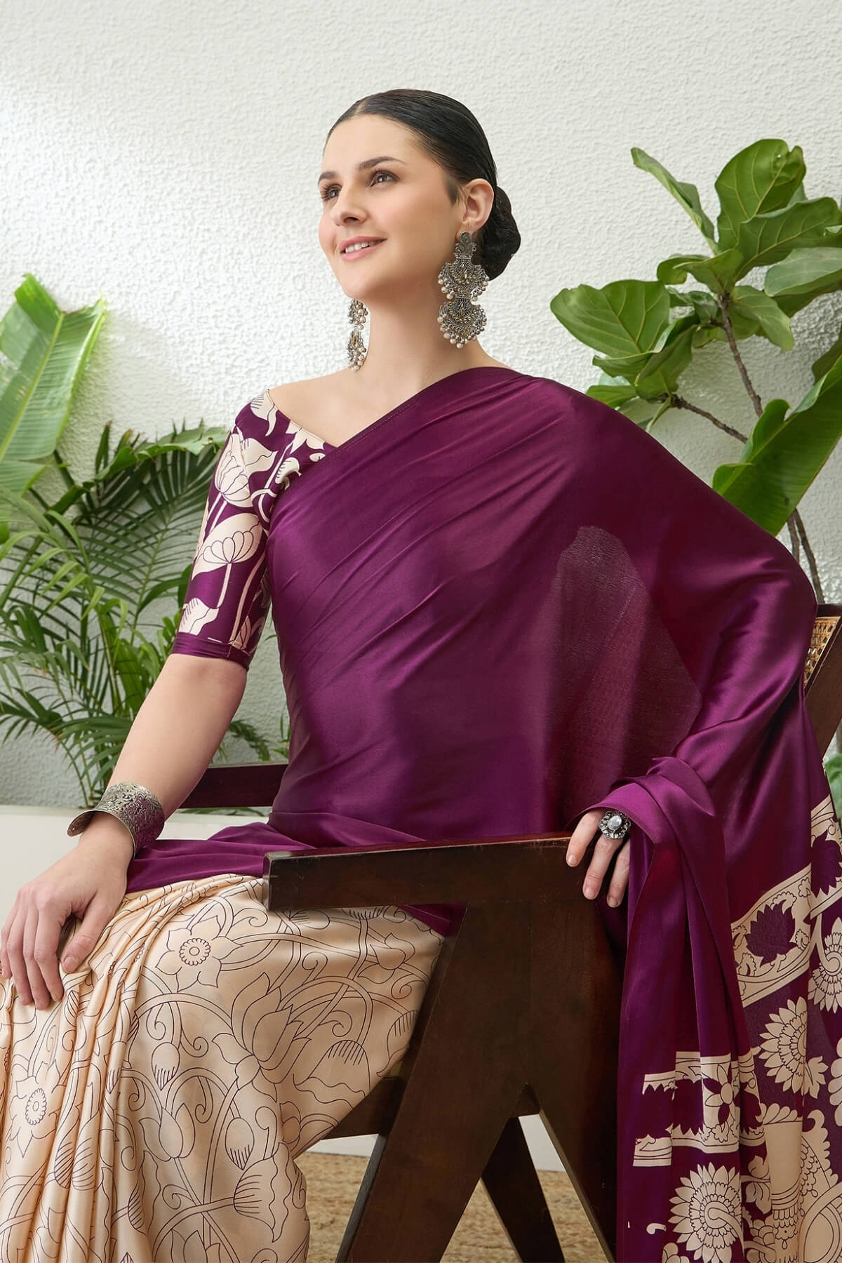 Groovy Purple Digital Printed Satin Silk Saree With Traditional Blouse Piece