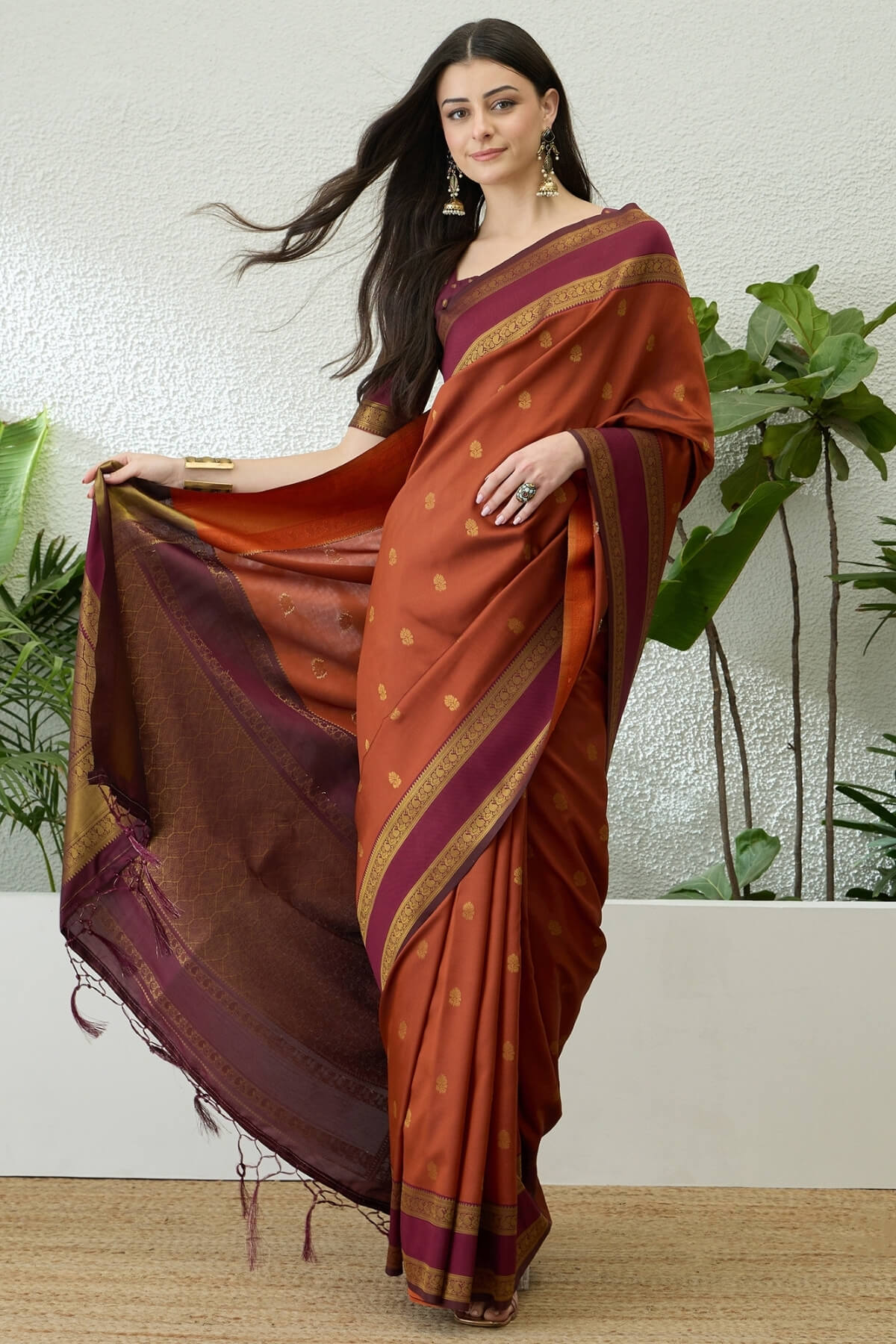 Seraphic Orange Pure Zari Weaving Banarasi Silk Saree With Enamoring Blouse Piece