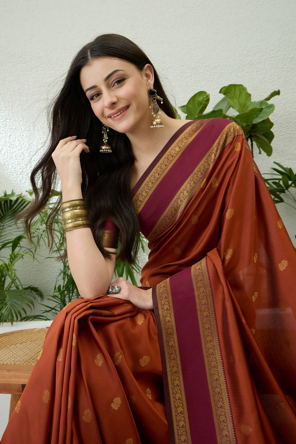 Seraphic Orange Pure Zari Weaving Banarasi Silk Saree With Enamoring Blouse Piece