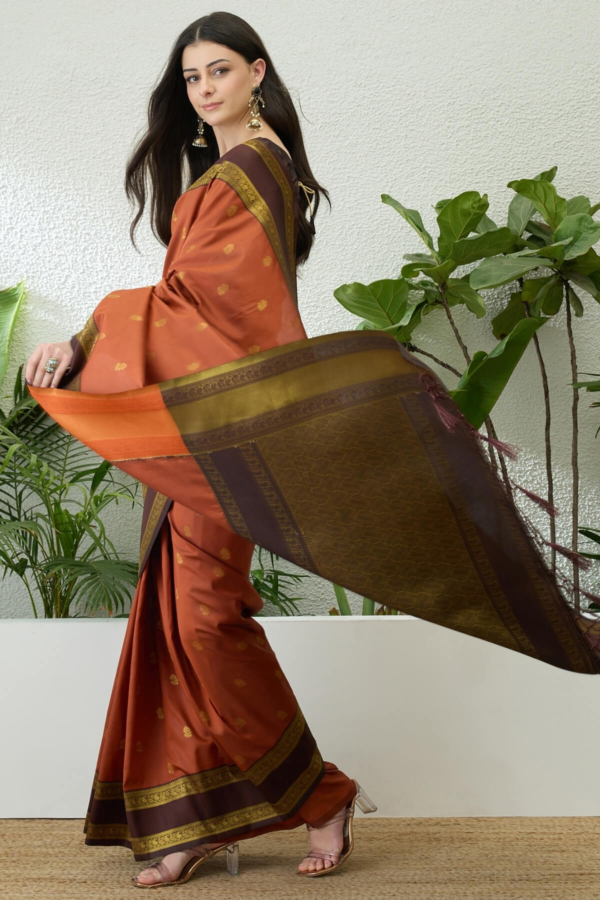 Magnificat Orange Pure Zari Weaving Banarasi Silk Saree With Charismatic Blouse Piece