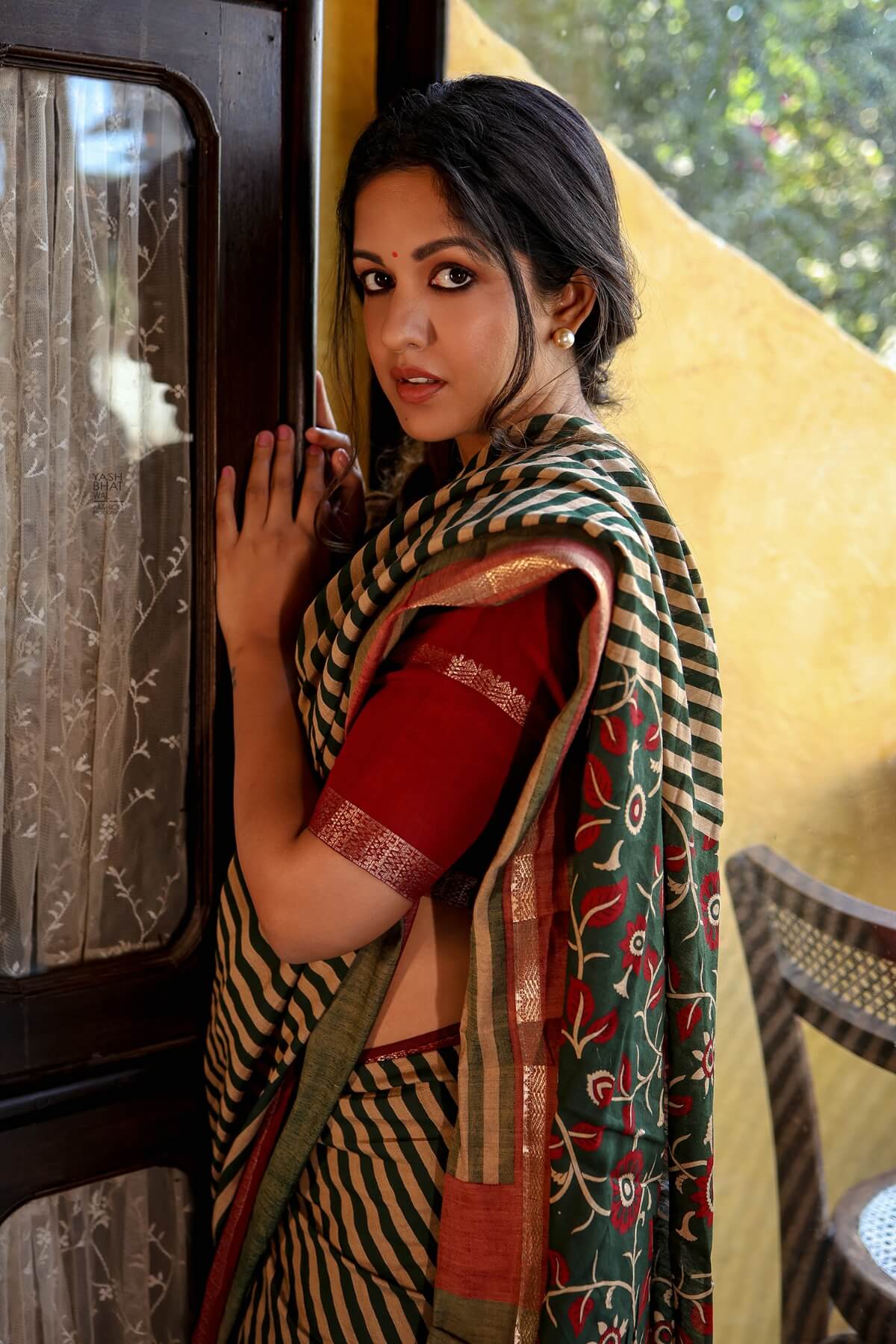 Ishita Dutta In Green Striped Printed Cotton Silk Saree