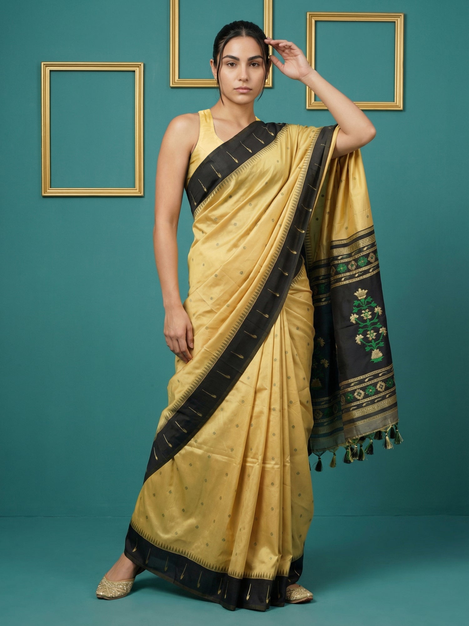 Black Handloom Soft Silk Saree with Zari Weaving, Contrast Muniya Border  Traditional Pallu – Rich Look Silk Saree with Blouse Piece