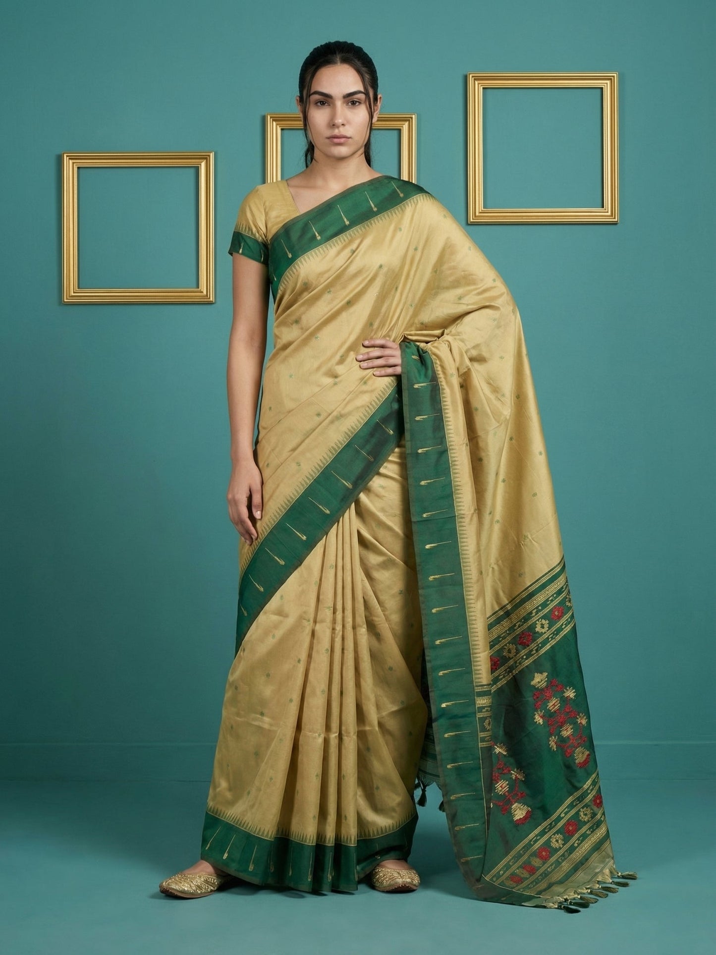 Green Handloom Soft Silk Saree with Zari Weaving, Contrast Muniya Border  Traditional Pallu – Rich Look Silk Saree with Blouse Piece
