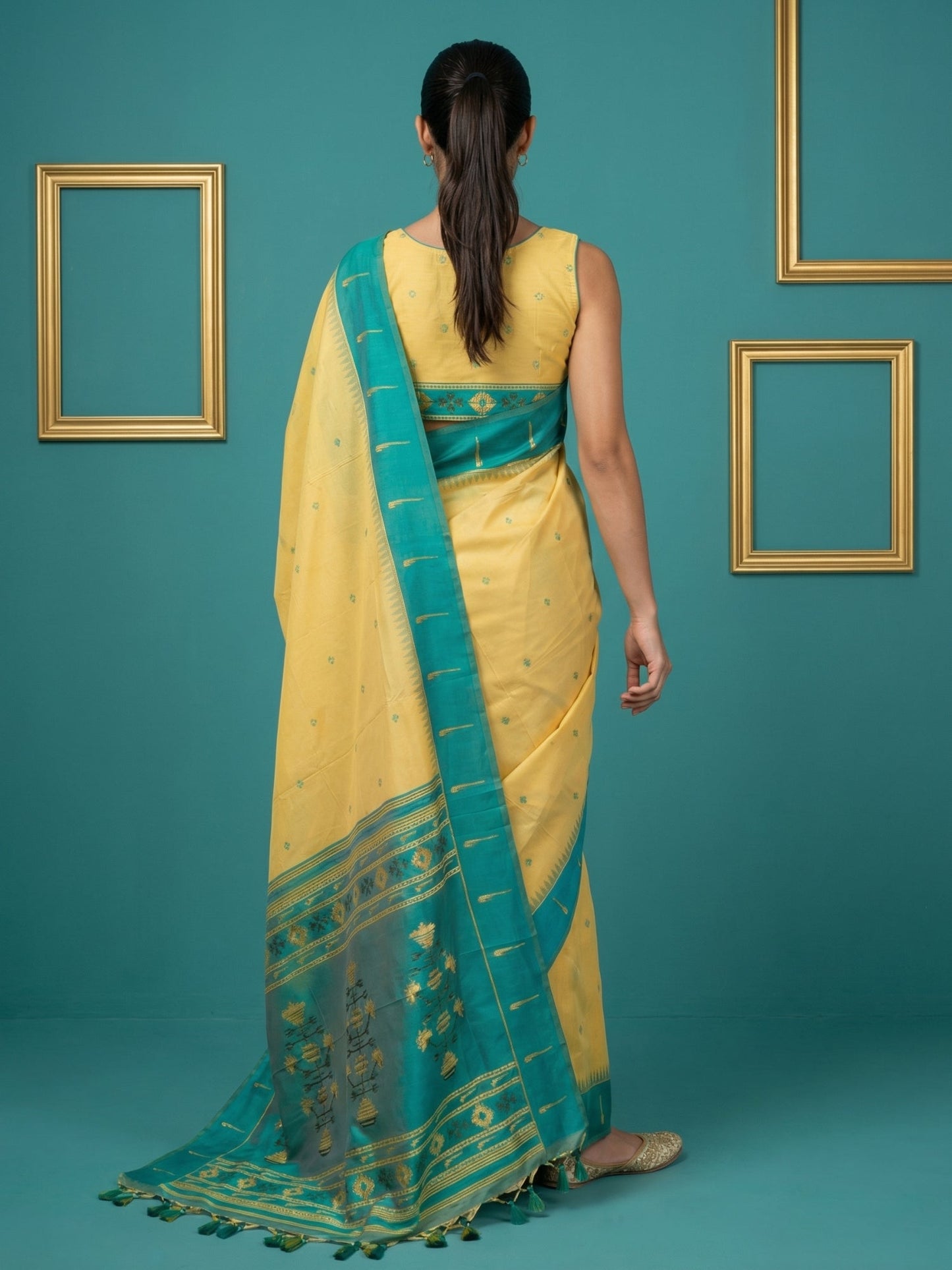Rama Handloom Soft Silk Saree with Zari Weaving, Contrast Muniya Border  Traditional Pallu – Rich Look Silk Saree with Blouse Piece