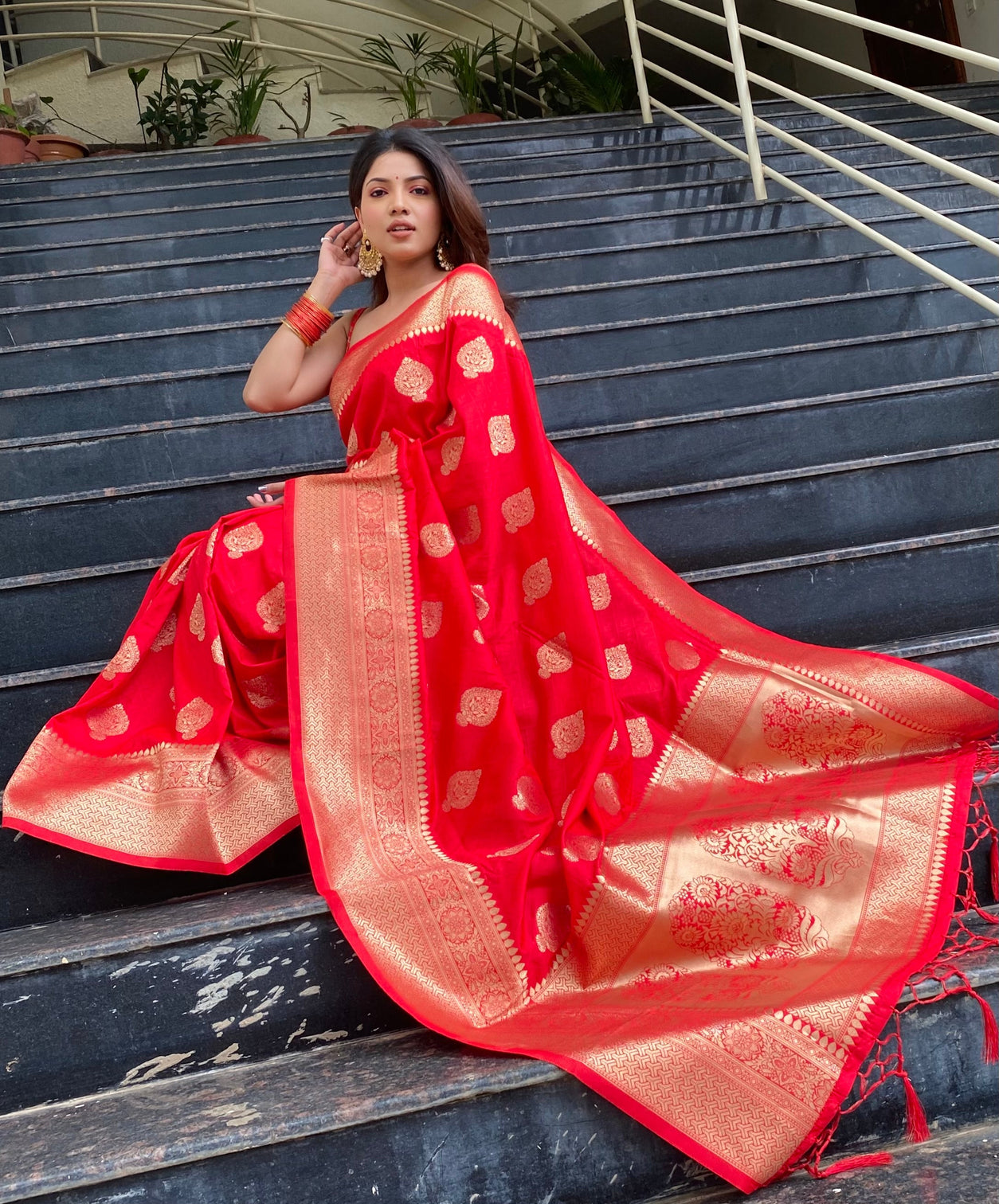 Pure banarasi silk saree with zari weaving