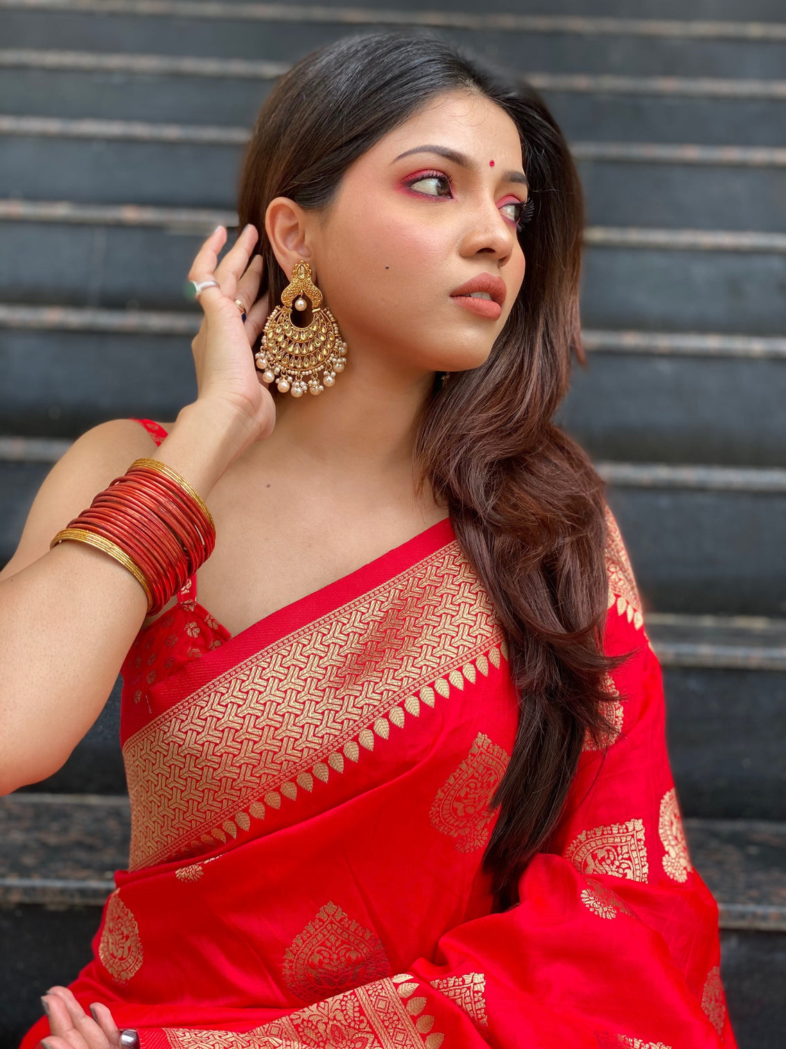 Pure banarasi silk saree with zari weaving