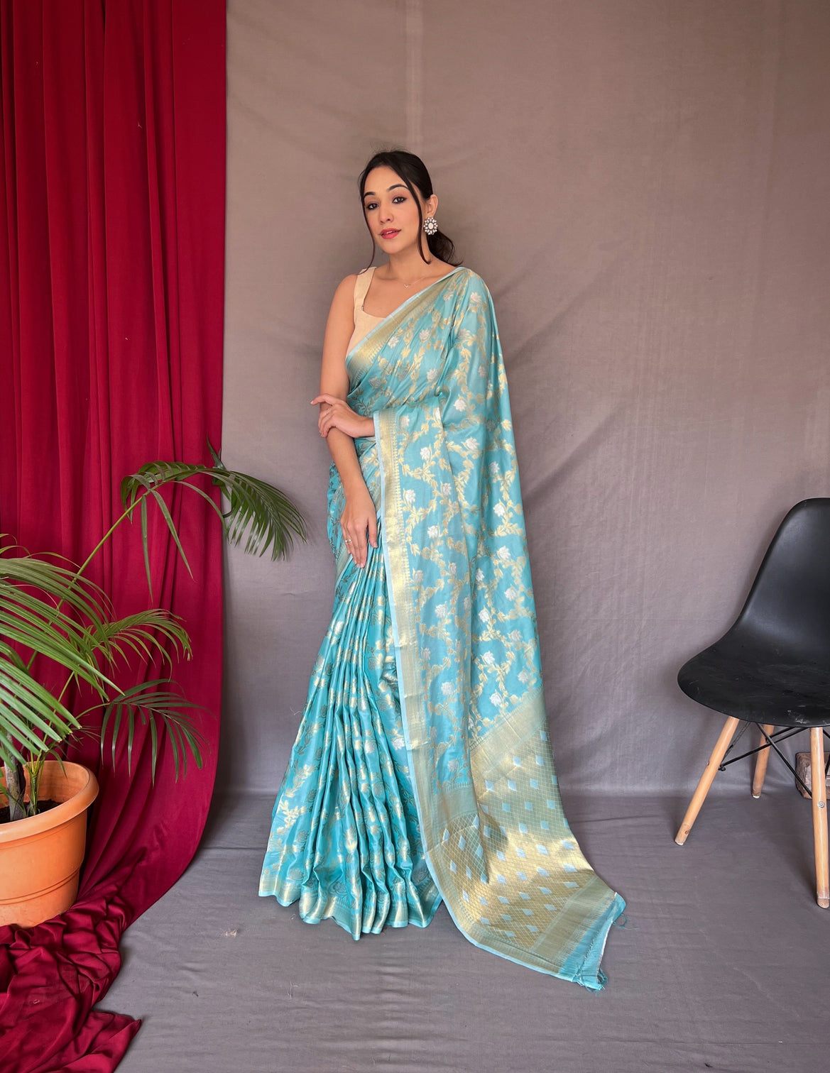 Blue Saee in Cotton With Rose Gold Woven