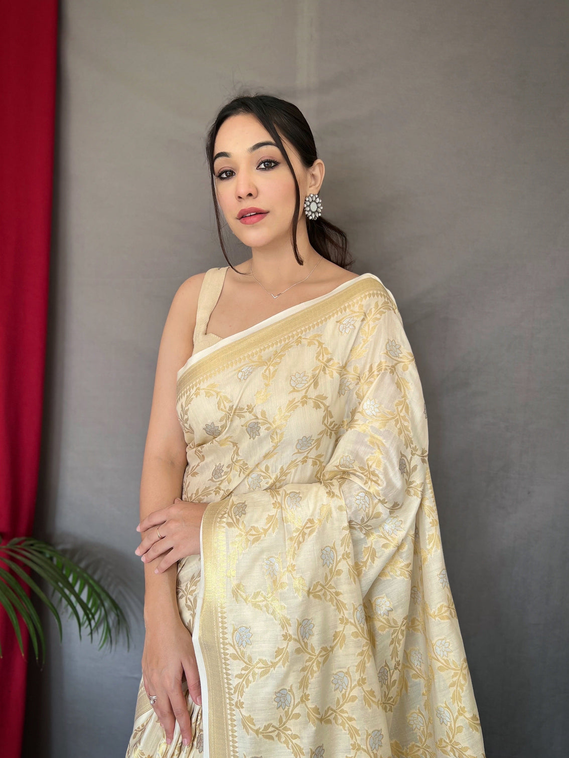 Ivory Cream Saree in Cotton With Rose Gold Woven