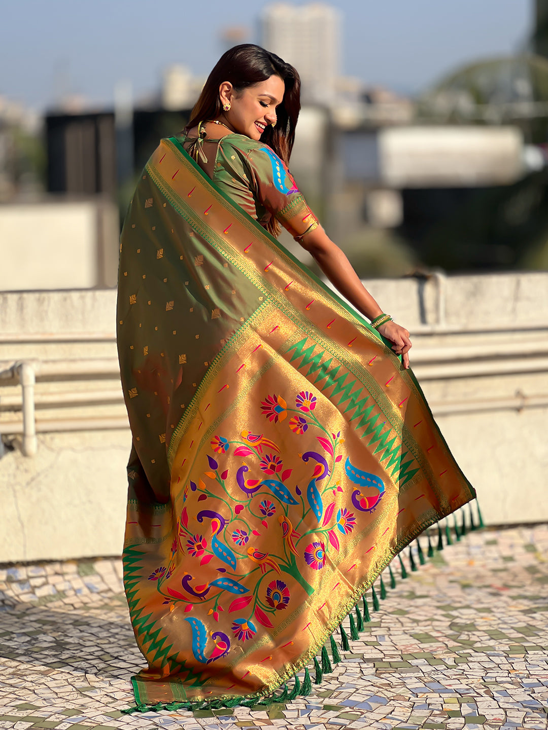 Mehendi Green Peacock Paithani Zari Woven Saree