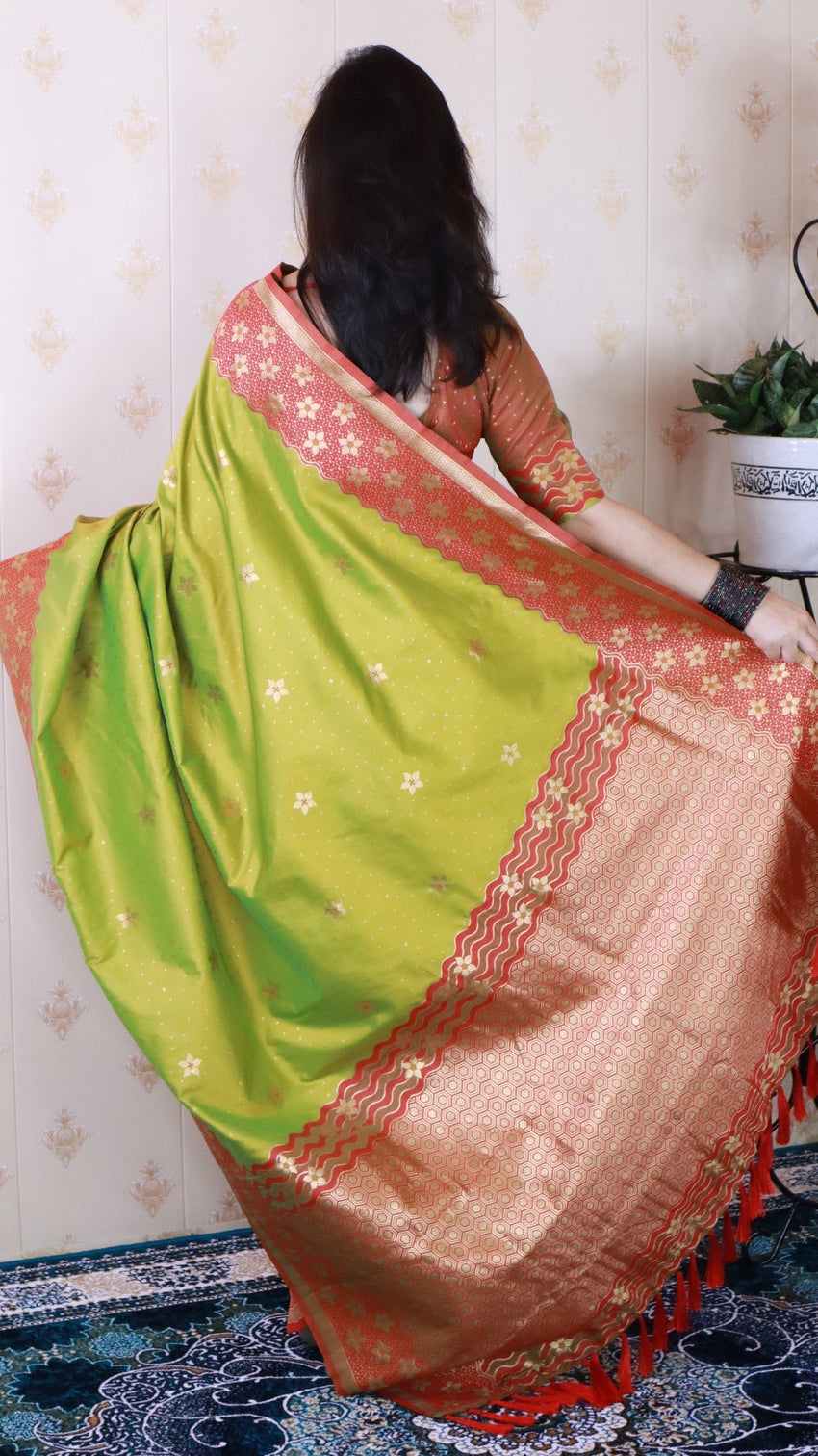 Mehendi green soft silk banarasi wavy unique zari woven saree