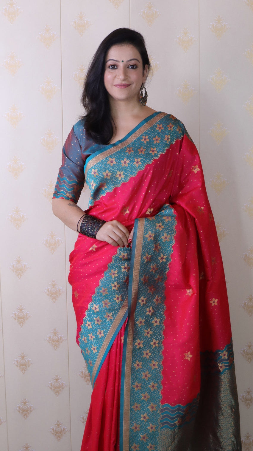 Pink soft silk banarasi wavy unique zari woven saree