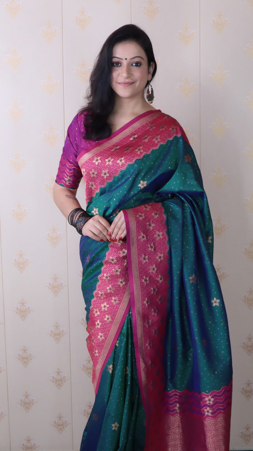 Green soft silk banarasi wavy unique zari woven saree