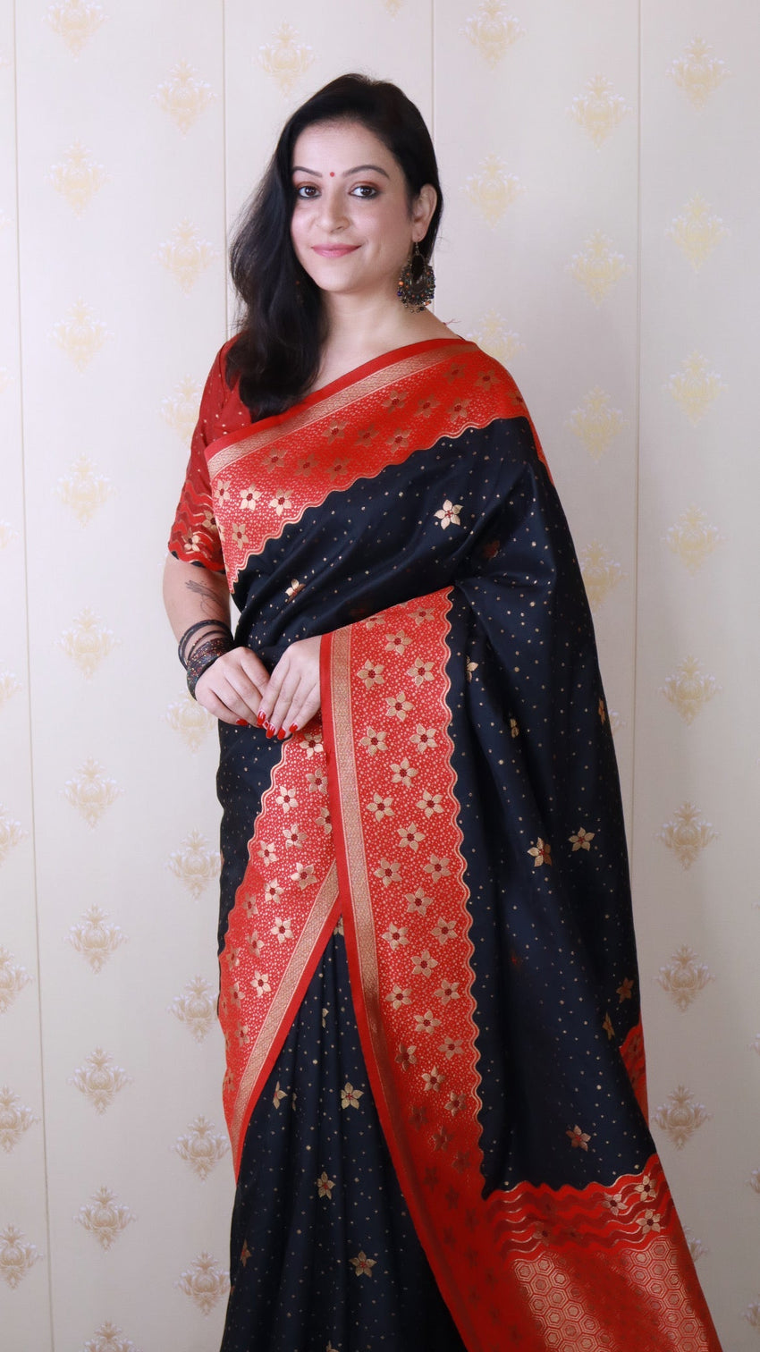 Black soft silk banarasi wavy unique zari woven saree
