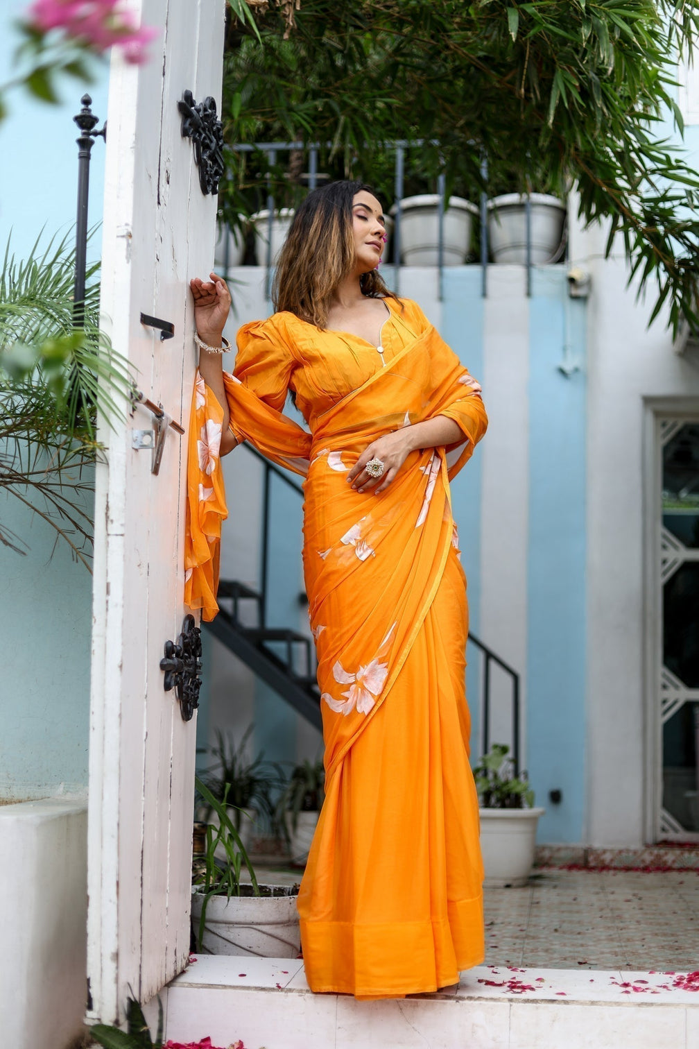 Sunset Orange Georgette Saree with Hand-Painted White Floral Motifs – Attached Blouse – 5.5 Meters