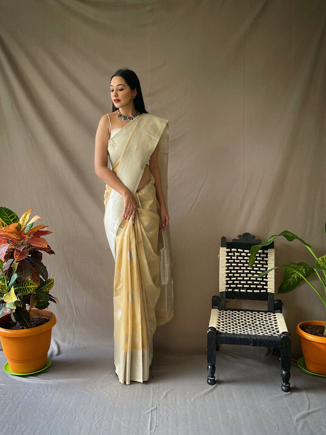 Chickoo Saree in Linen Silver Zari
