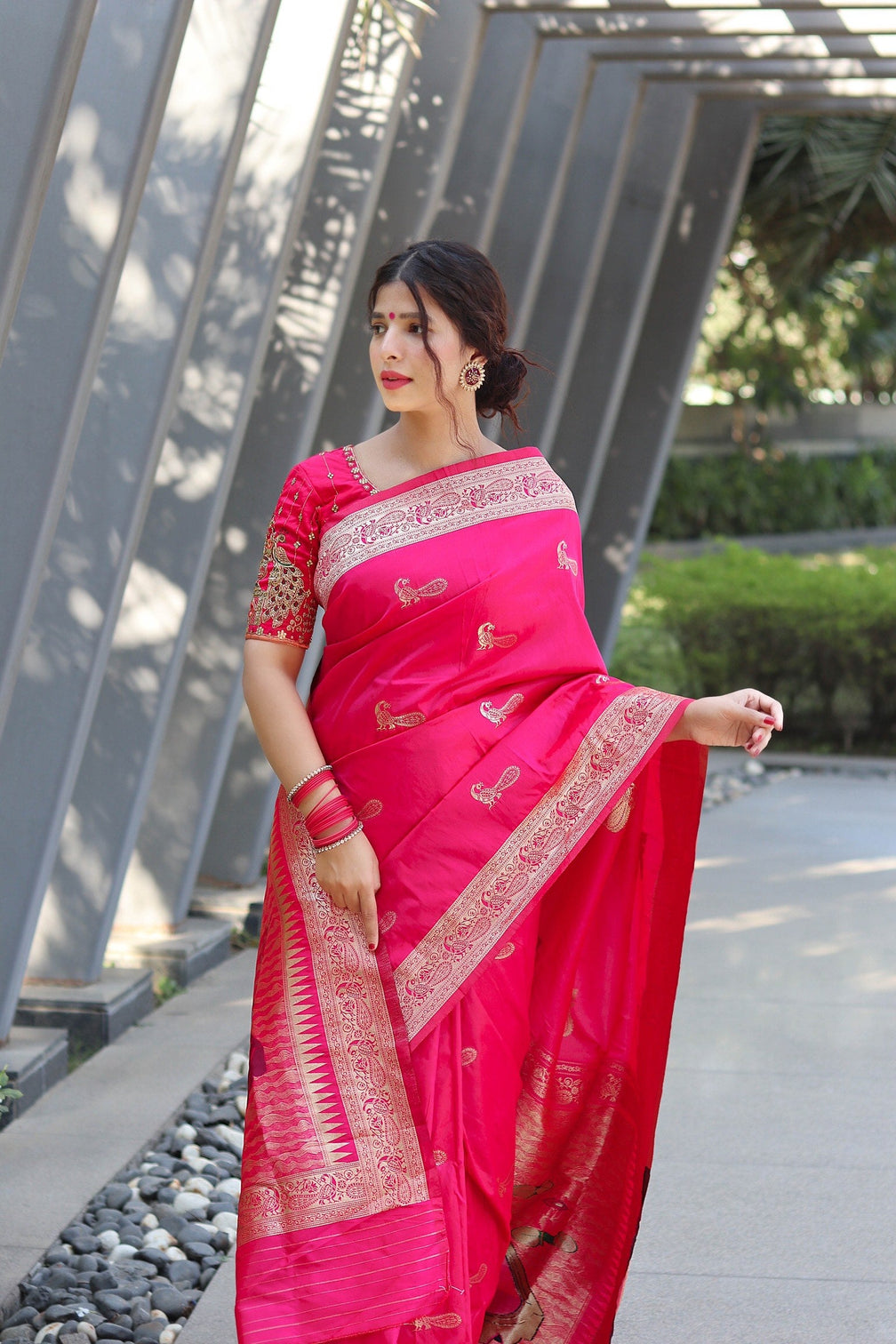 Pure banarasi silk saree with zari weaving