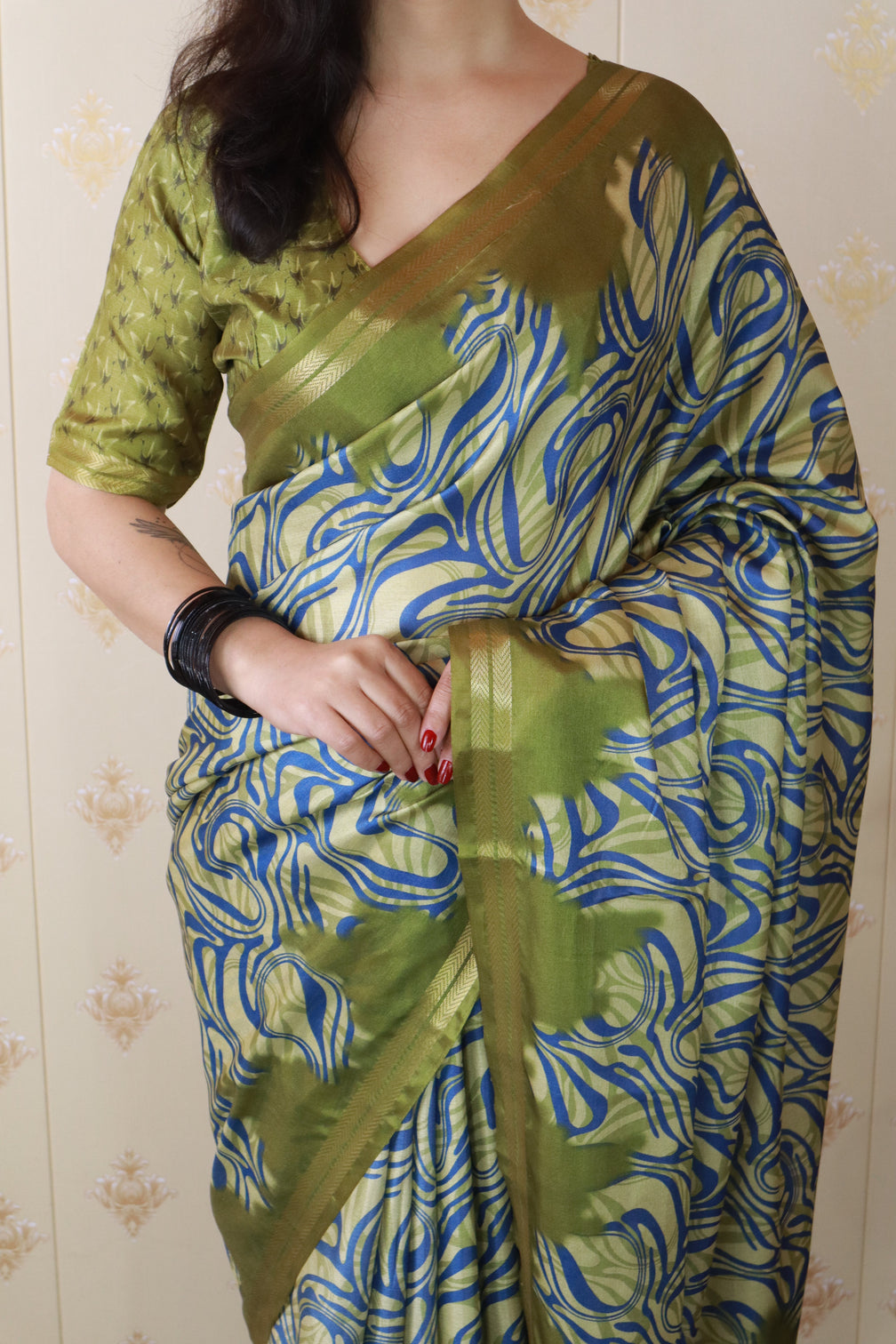 Green soft tussar silk abstract party wear printed zari woven saree