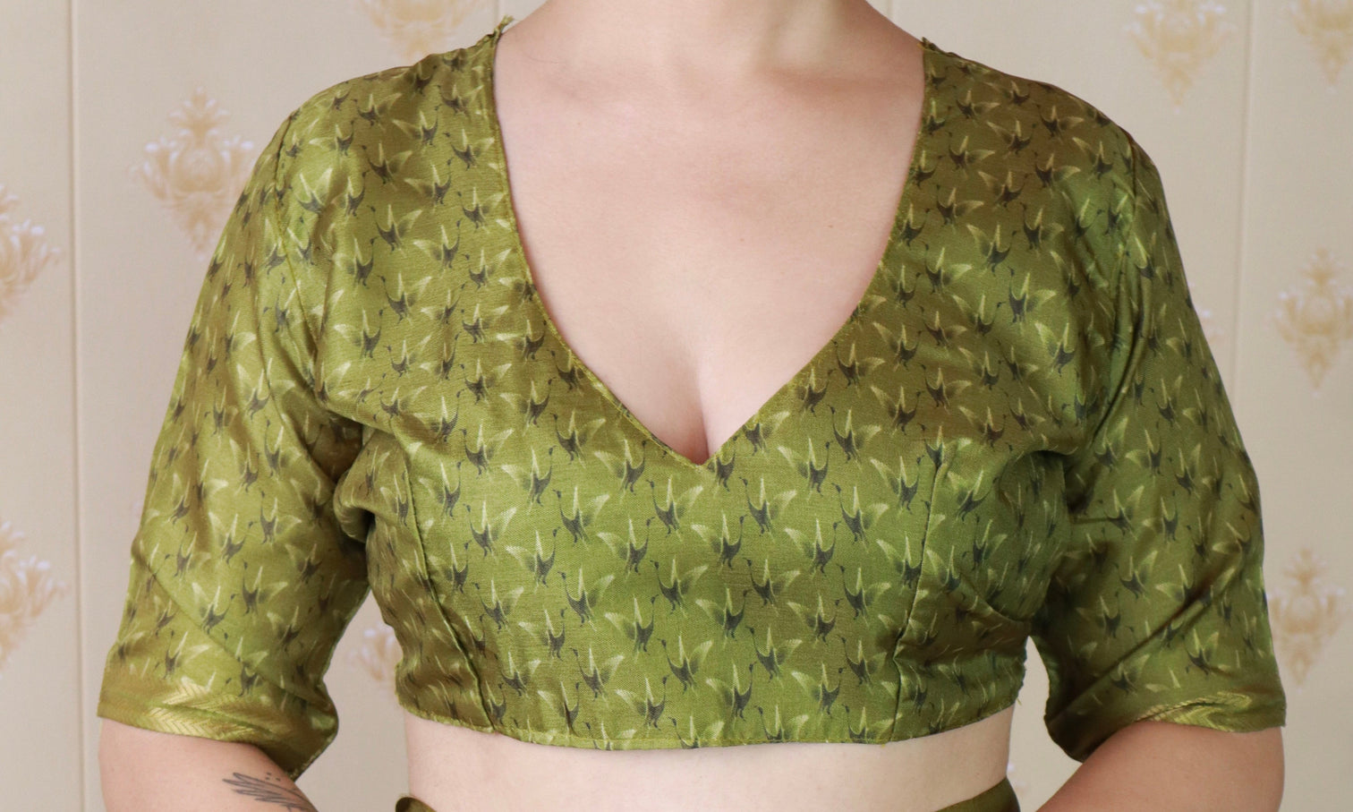 Green soft tussar silk abstract party wear printed zari woven saree