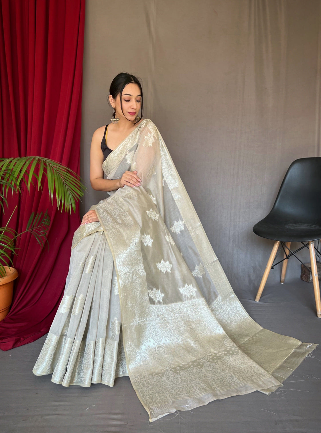 Grey Saree in Cotton Rose Gold Woven