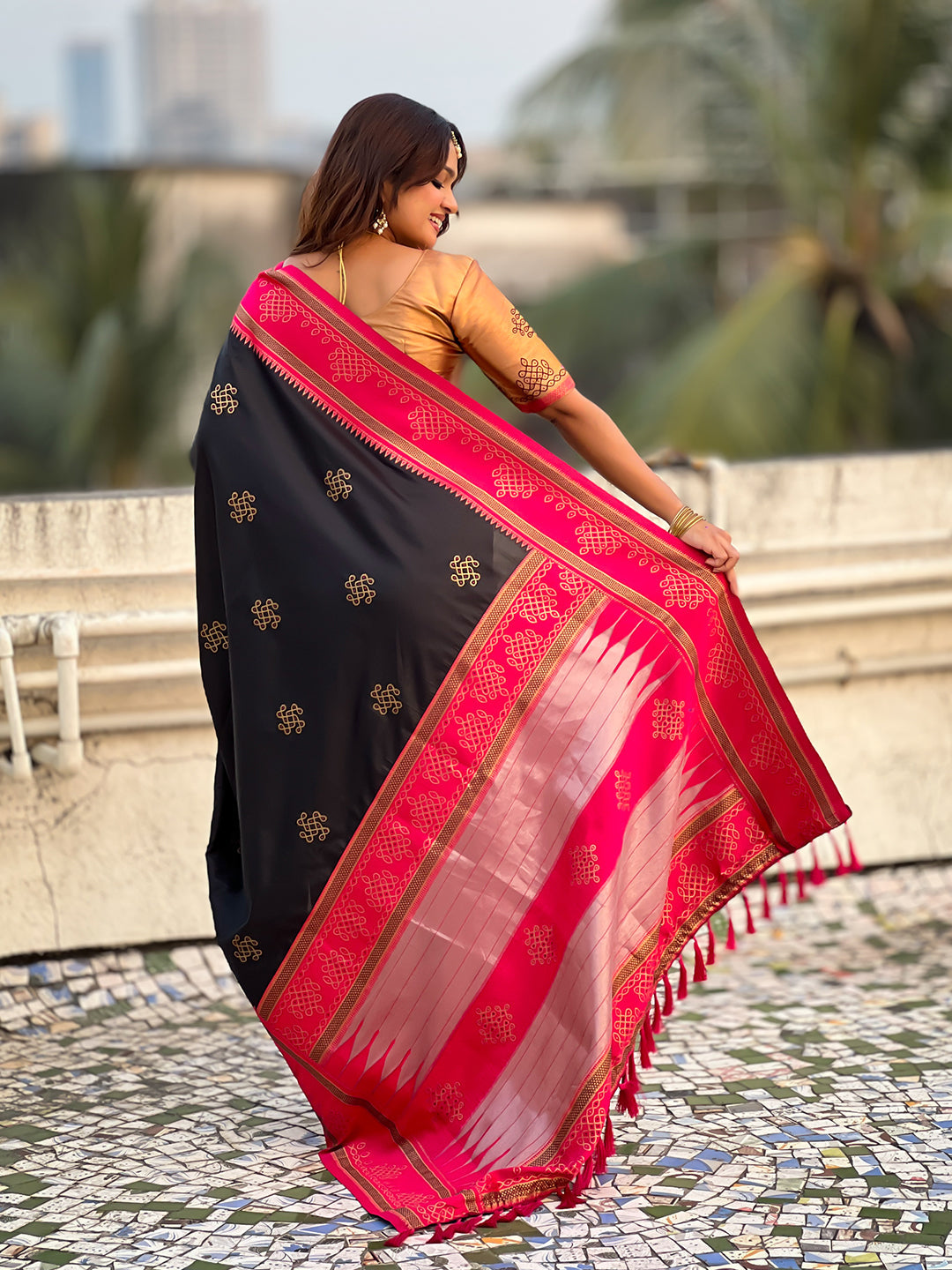 Black soft silk traditional zari contrast woven saree