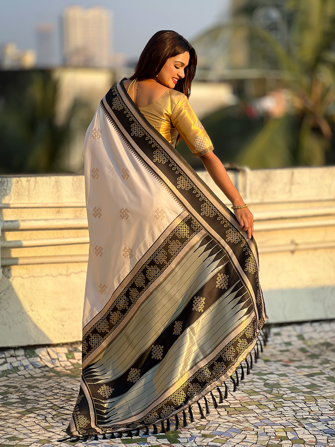 Cream soft silk traditional zari contrast woven saree
